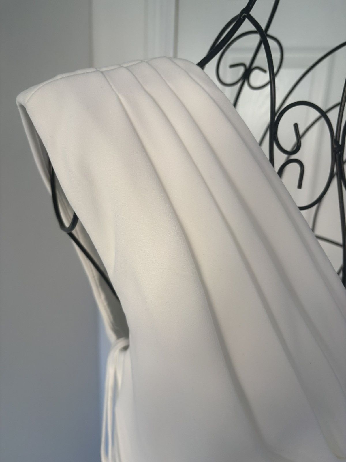 Badgley Mischka Badgley Mischka wedding gown US4 Size S / US 4 / IT 40 - 4 Thumbnail