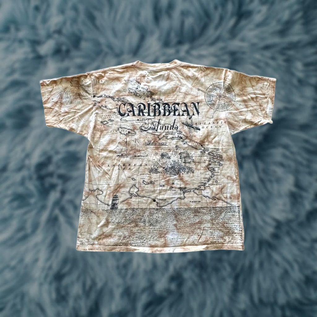 Gildan VINTAGE Caribbean Islands 1990s AOP Short Sleeve T-Shirt XL Beige Gildan Unisex Adults Crew Neck Casual Map 90s Beach Size US XL / EU 56 / 4 - 1 Thumbnail