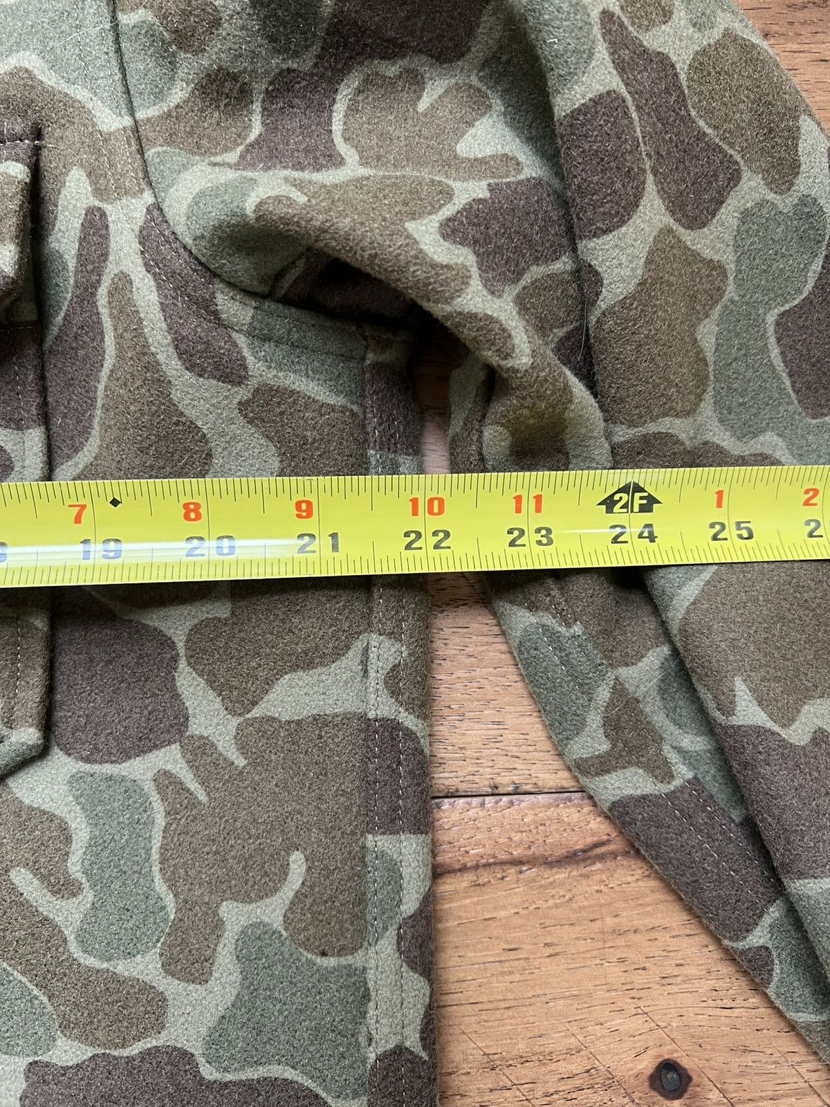 Wallace & Barnes Wallace and Barnes J. Crew Camo Shirt Jacket Medium Shacket Size US M / EU 48-50 / 2 - 11 Thumbnail