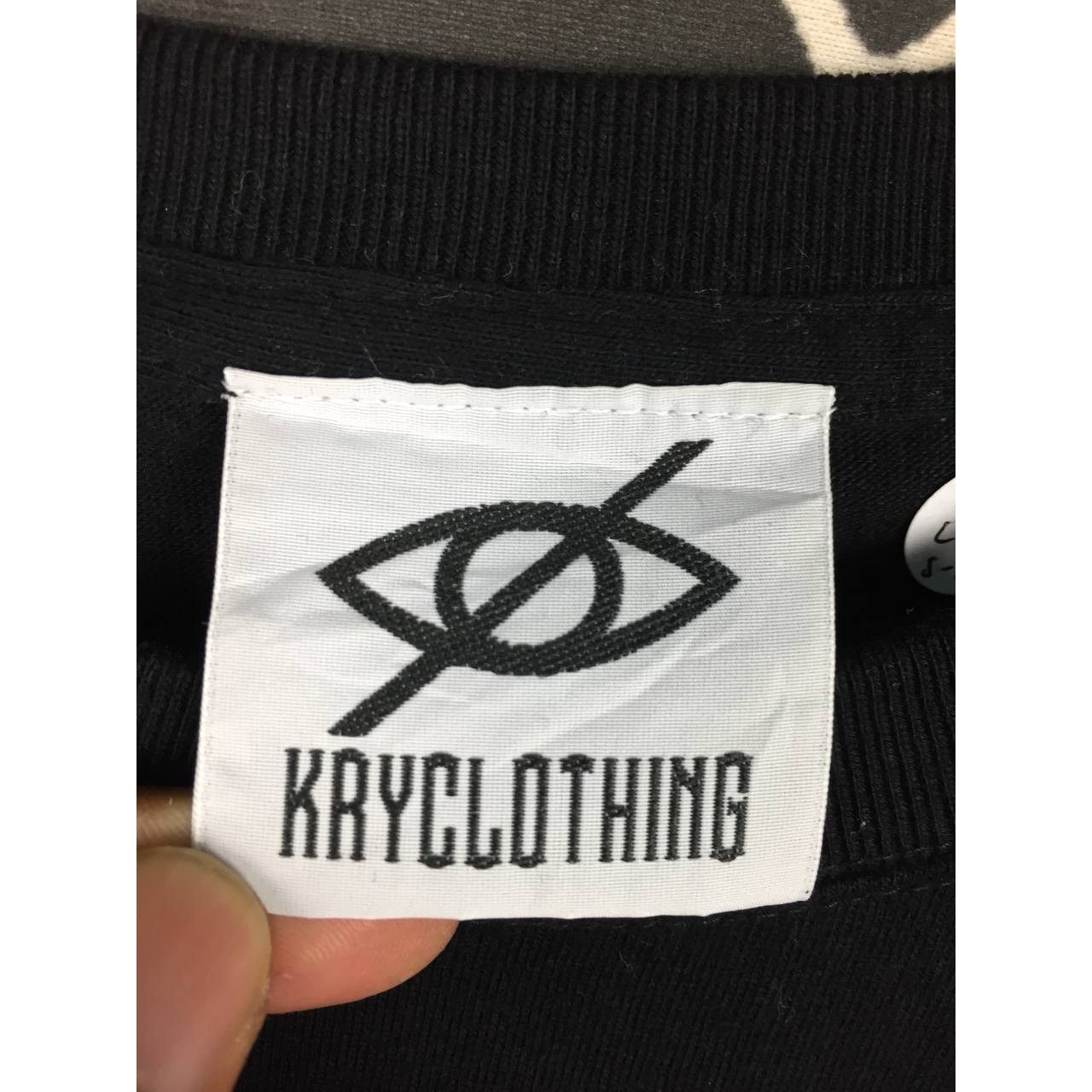 Japanese Brand Kryclothing Skull Flower Graphic Longsleeve Tee Size US XL / EU 56 / 4 - 9 Thumbnail