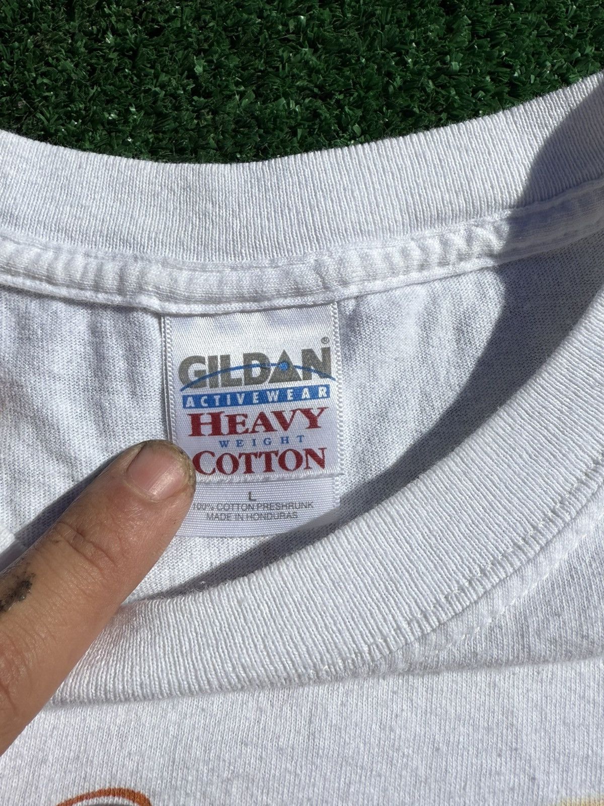 Gildan × Vintage ‘04 Linda Davis White T Size US L / EU 52-54 / 3 - 4 Thumbnail