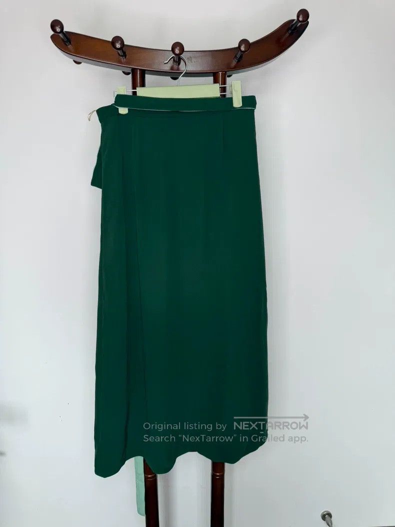 Valentino Valentino Skirt Size M / US 6-8 / IT 42-44 - 4 Thumbnail