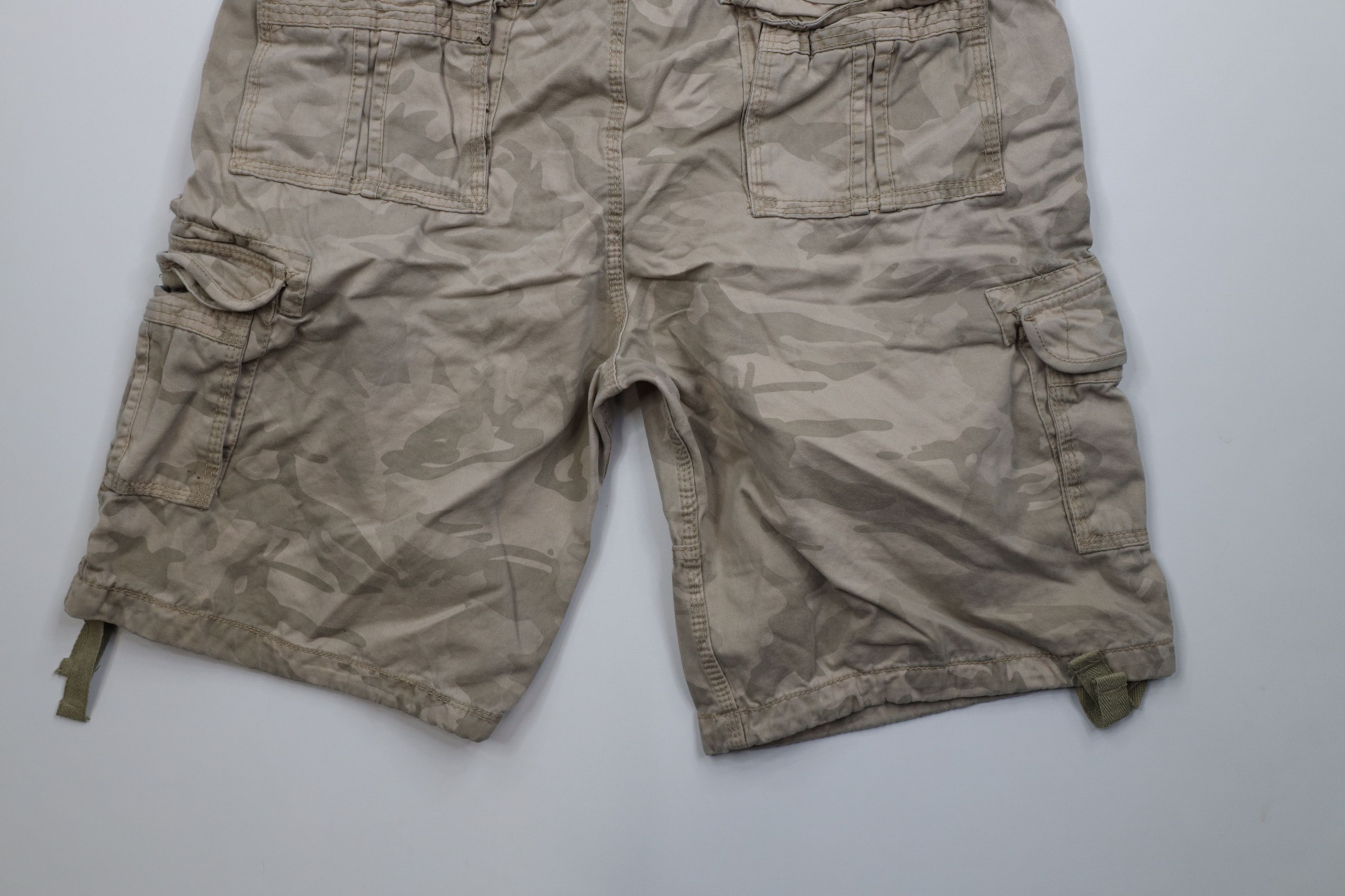 Vintage Vintage Y2K Streetwear Camouflage Cargo Shorts Cotton Size US 40 / EU 56 - 12 Thumbnail