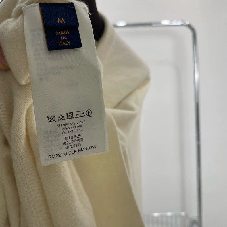 Louis Vuitton Louis Vuitton Knitted beige sweatshirt 2501-Nextarrow Size US M / EU 48-50 / 2 - 5 Thumbnail