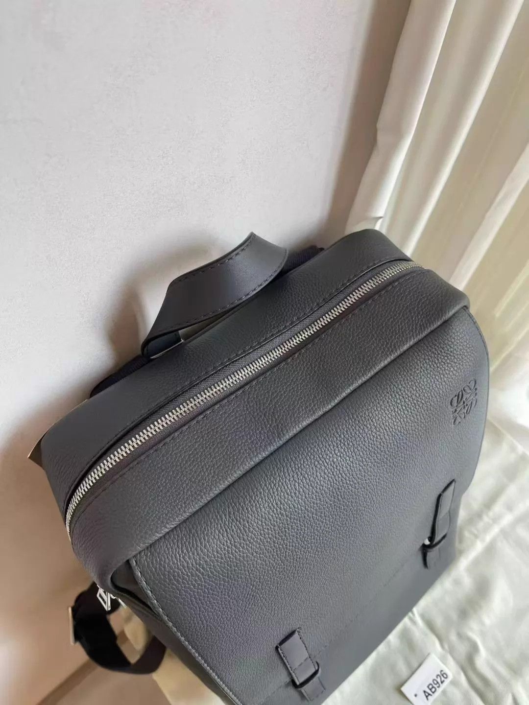 Loewe Loewe Litchi Grain Leather Backpack 28x39x10 Size ONE SIZE - 2 Thumbnail