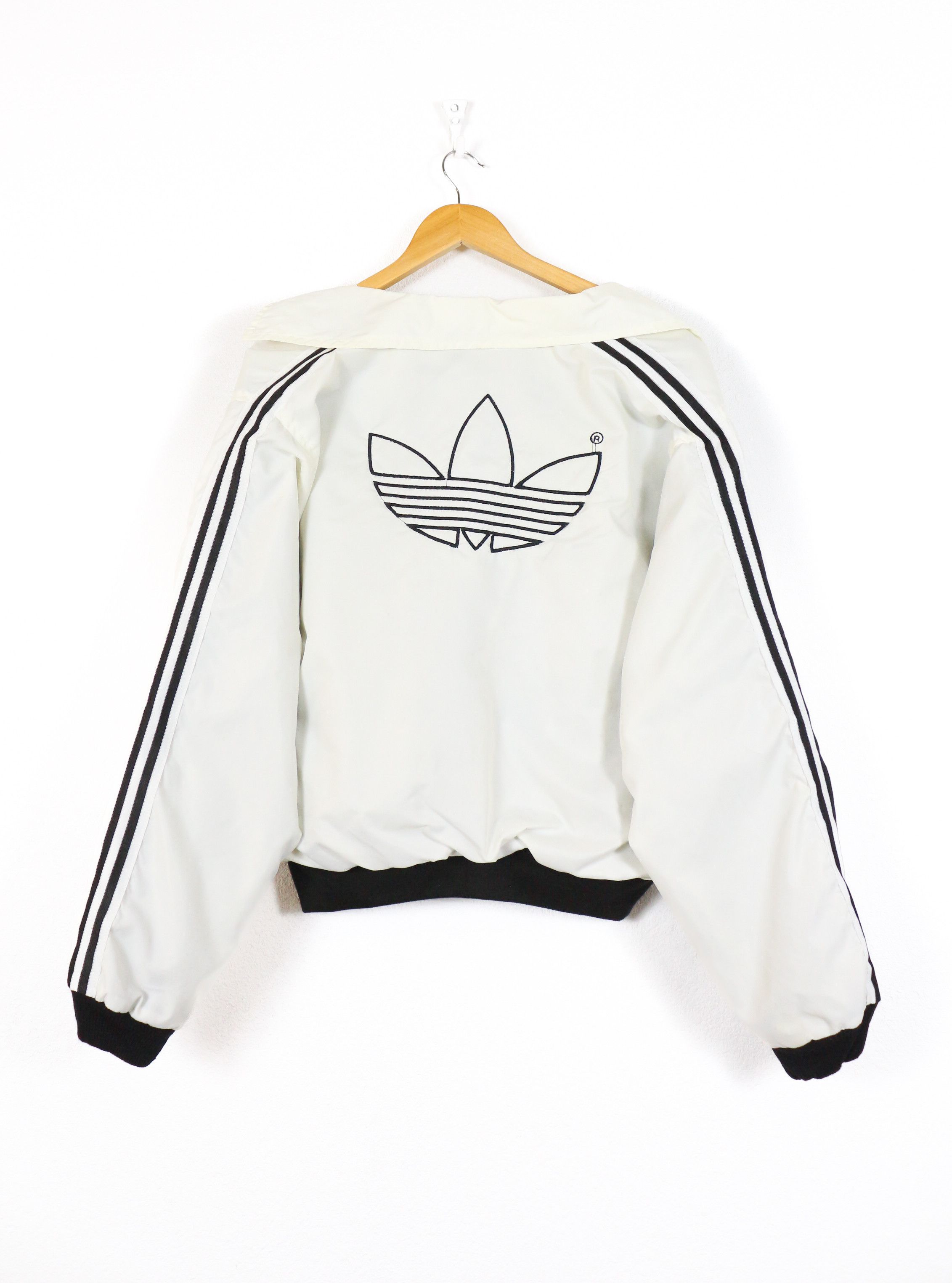 Adidas Vintage Adidas Logo Varsity Nylon Bomber Jacket USA Made Size US S / EU 44-46 / 1 - 6 Thumbnail