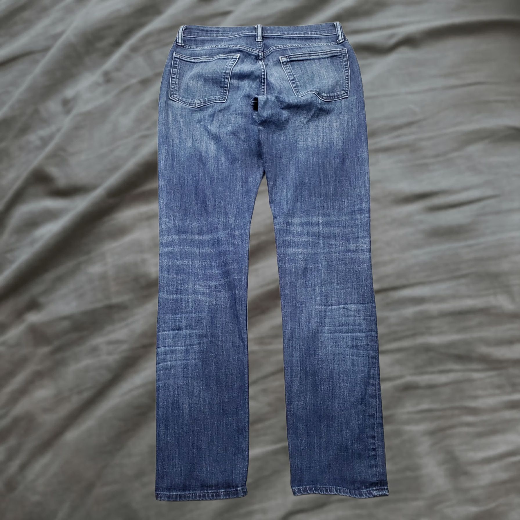Gap Gap Jeans Mens 30x32 Blue Denim Stretch Slim Taper Streetwear Grunge Jeans Mens Size 30 Blue Denim Stretch Softwear Slim Taper Streetwear Grunge Size US 30 / EU 46 - 1 Thumbnail