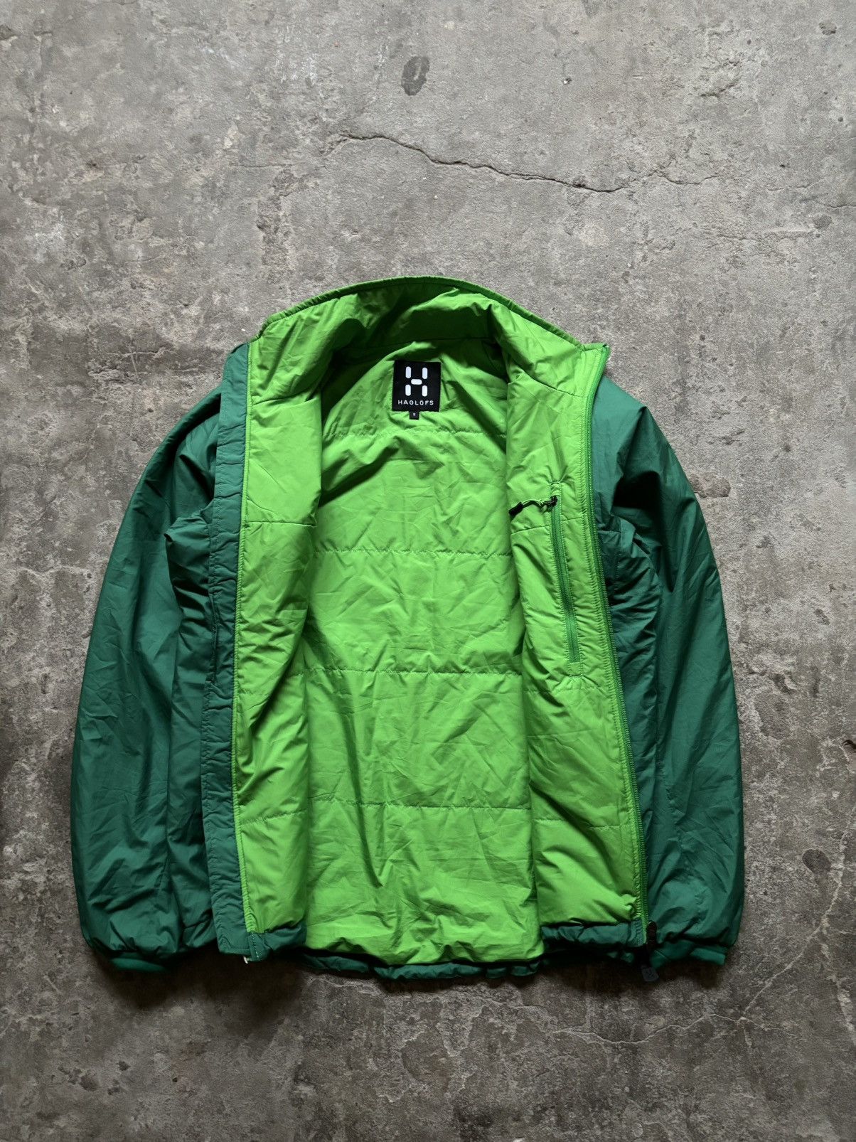 Haglofs Crazy !!! green haglofs light puffer jacket Size US S / EU 44-46 / 1 - 7 Thumbnail