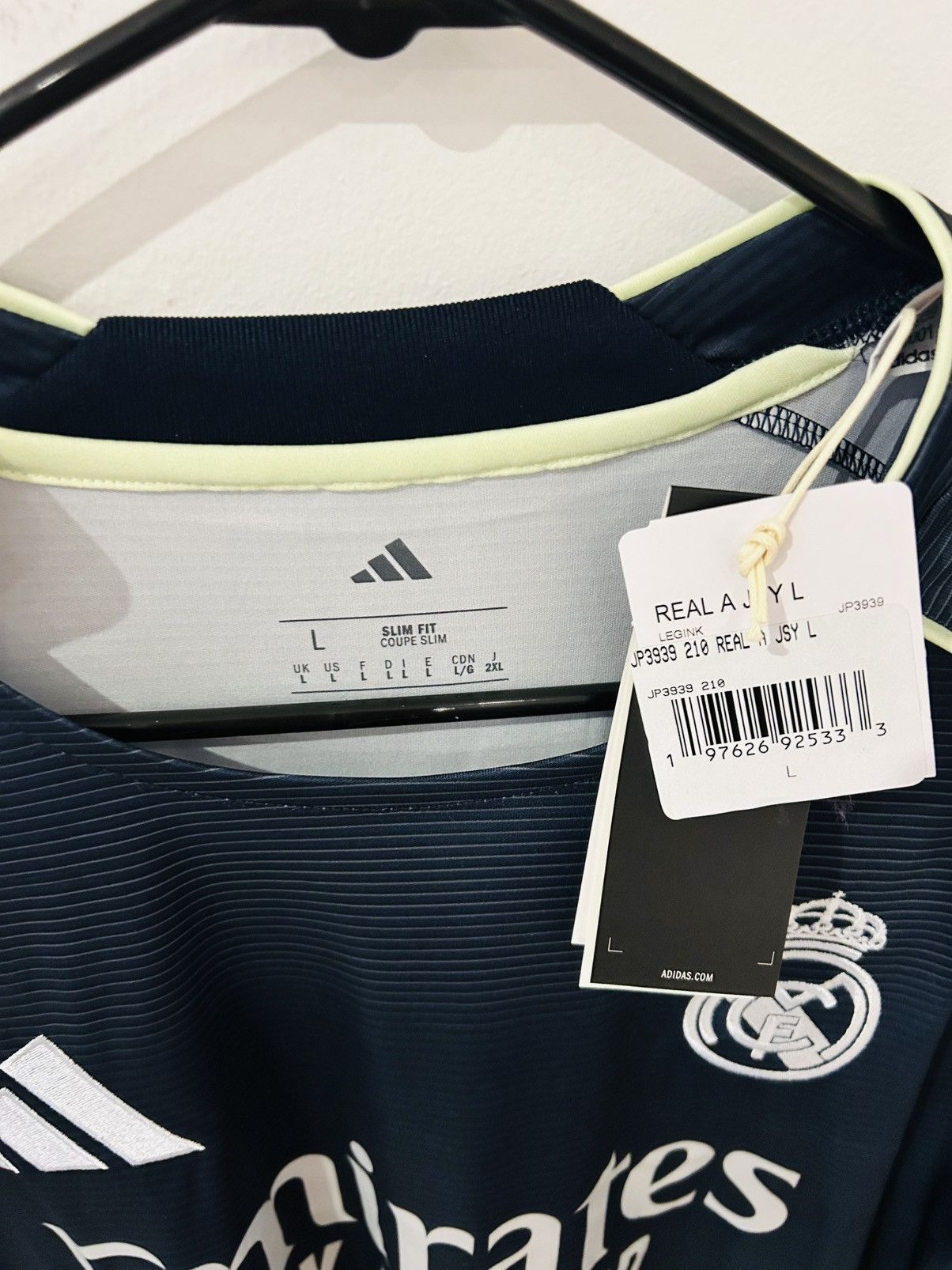 Adidas Real Madrid 2025/26 Away Jersey Size US L / EU 52-54 / 3 - 3 Thumbnail