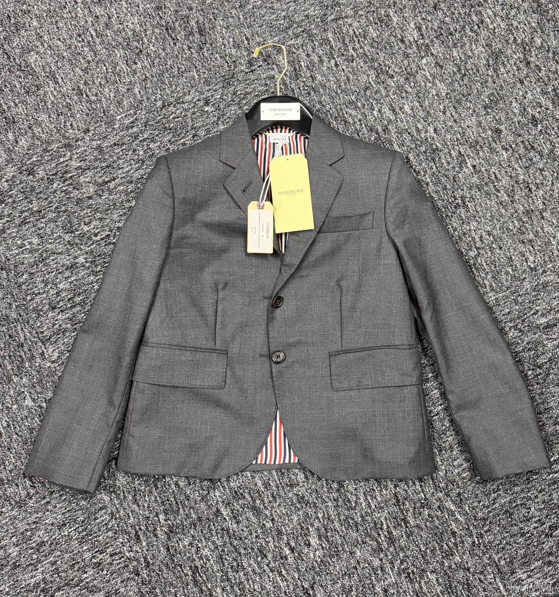 Thom Browne Thom Browne Women's Classic Short Charcoal Gray Blazer Size M / US 6-8 / IT 42-44 - 3 Thumbnail