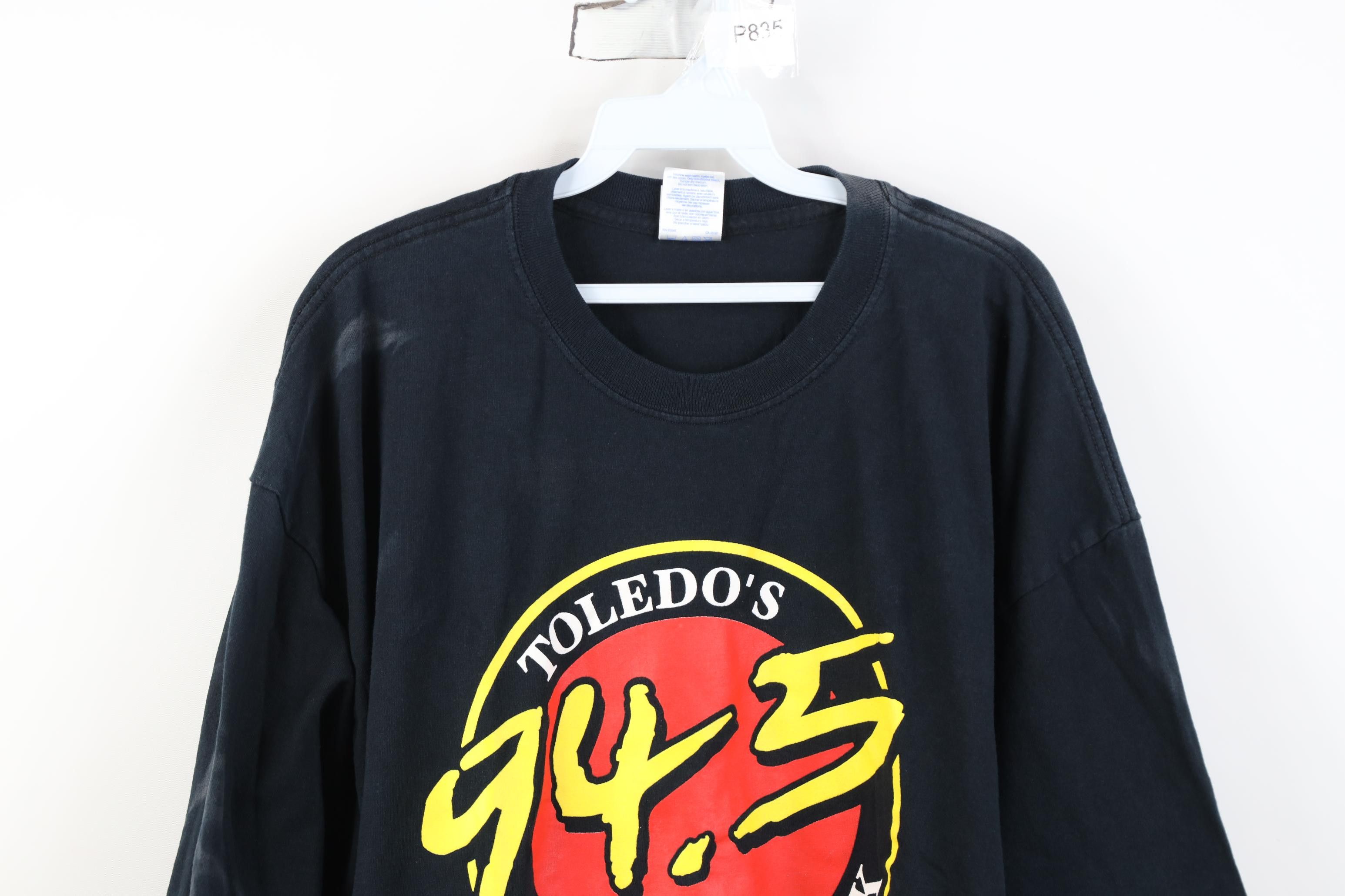 Vintage Vintage 90s Y2K 94.5 XKR Toledo's Classic Rock Radio T-Shirt Size US XXL / EU 58 / 5 - 2 Thumbnail