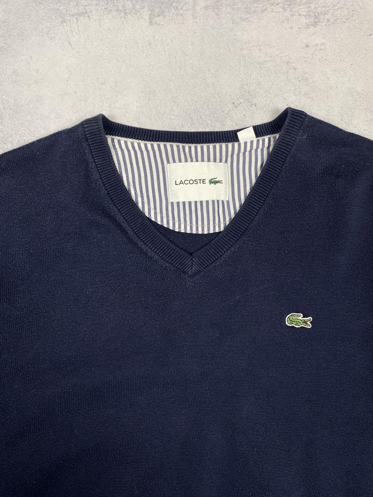 Lacoste Lacoste V Neck Sweater Knitted Jumper y2k size L Size US L / EU 52-54 / 3 - 3 Thumbnail