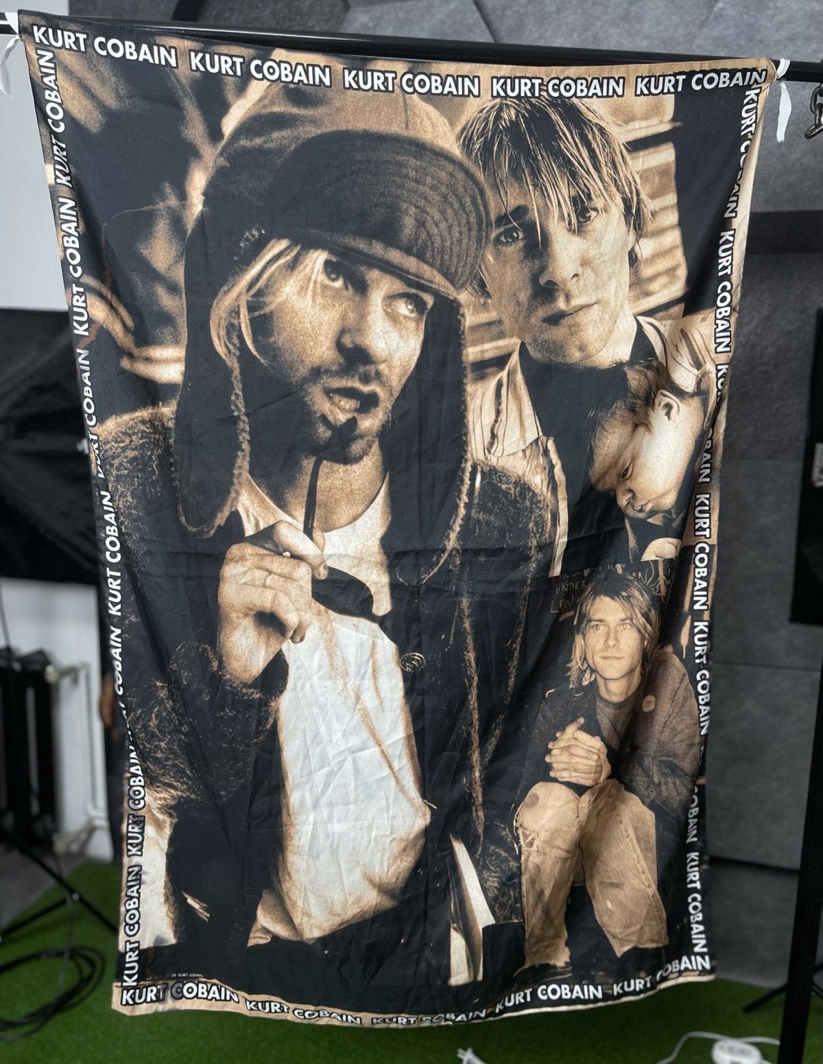 Kurt Cobain Nirvana 90s Vintage Blanket Wall Tapestry Rare