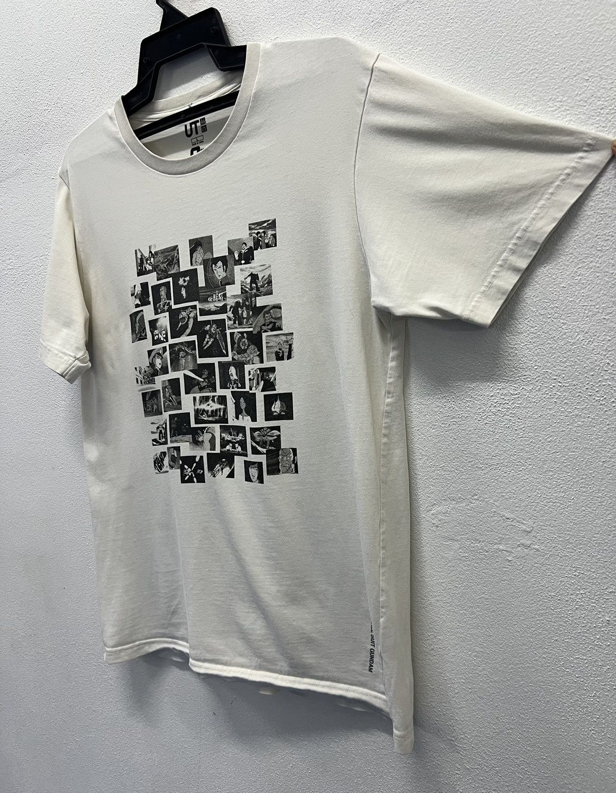 Anime × Japanese Brand × Uniqlo 🔥grailsale🔥 UNIQLO MOBILE SUIT GUNDAM SHIRT Size US L / EU 52-54 / 3 - 6 Thumbnail