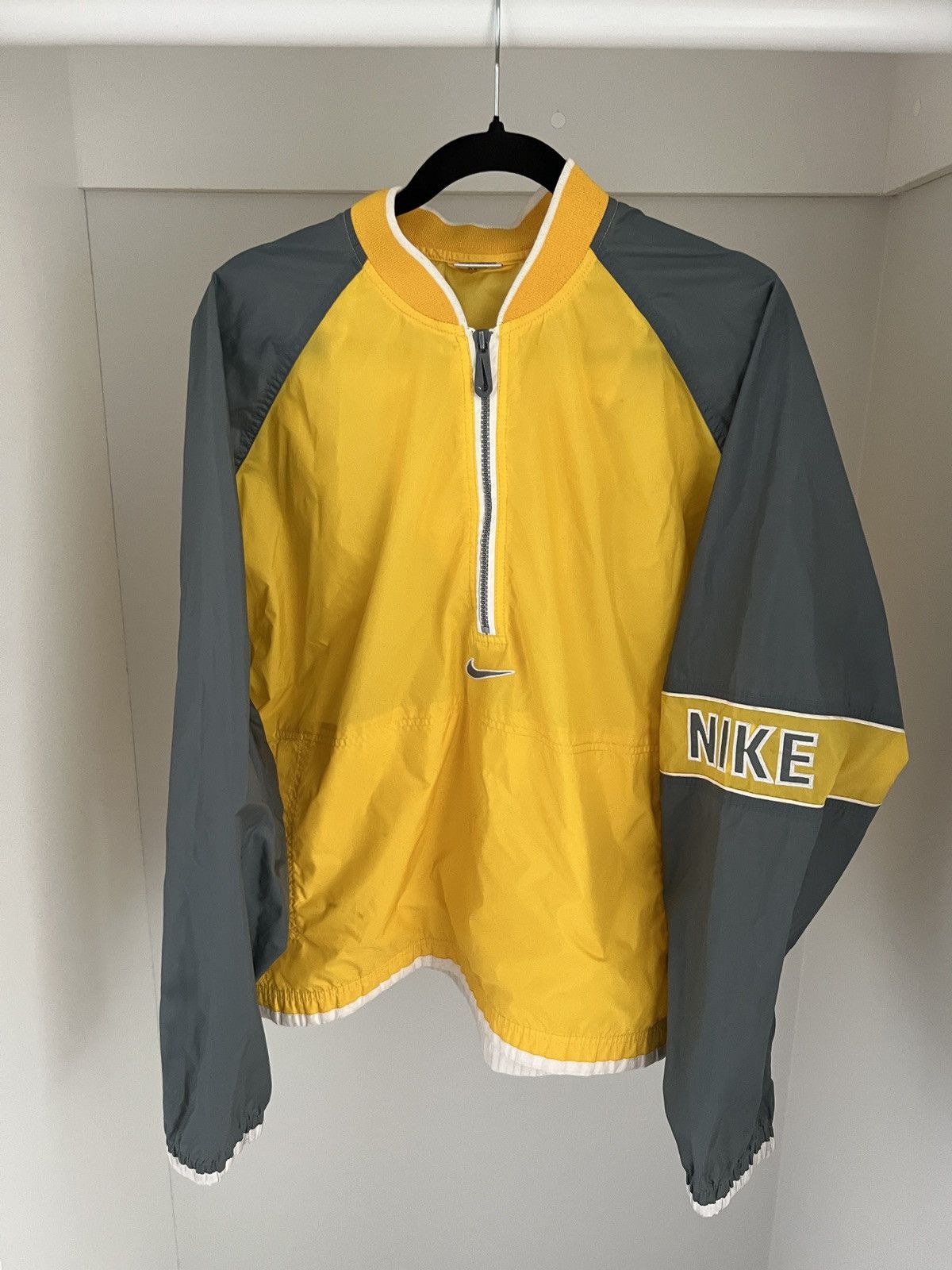 Nike 🔥 Vintage Nike Yellow Jacket Size US M / EU 48-50 / 2 - 1 Thumbnail