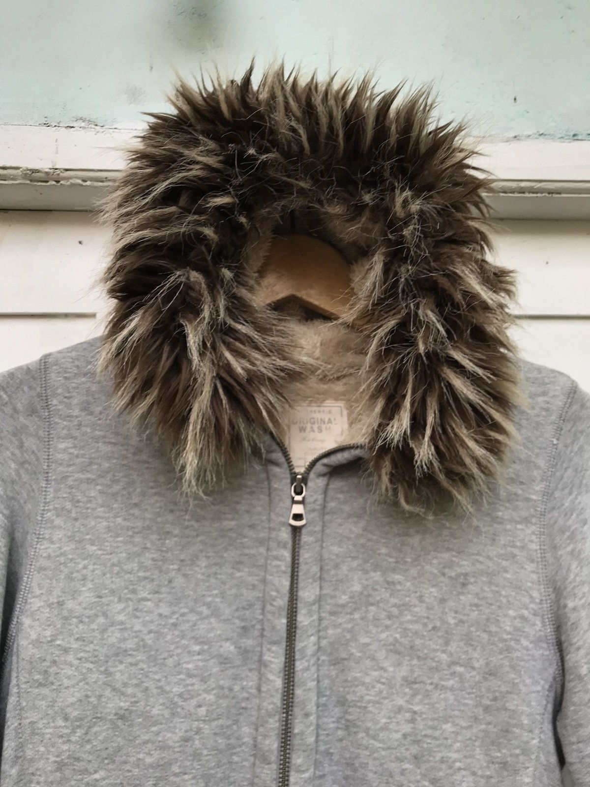 Le Grande Bleu (L.G.B.) Original wash by Uniqlo fur hoodie LGB style Size US L / EU 52-54 / 3 - 2 Thumbnail