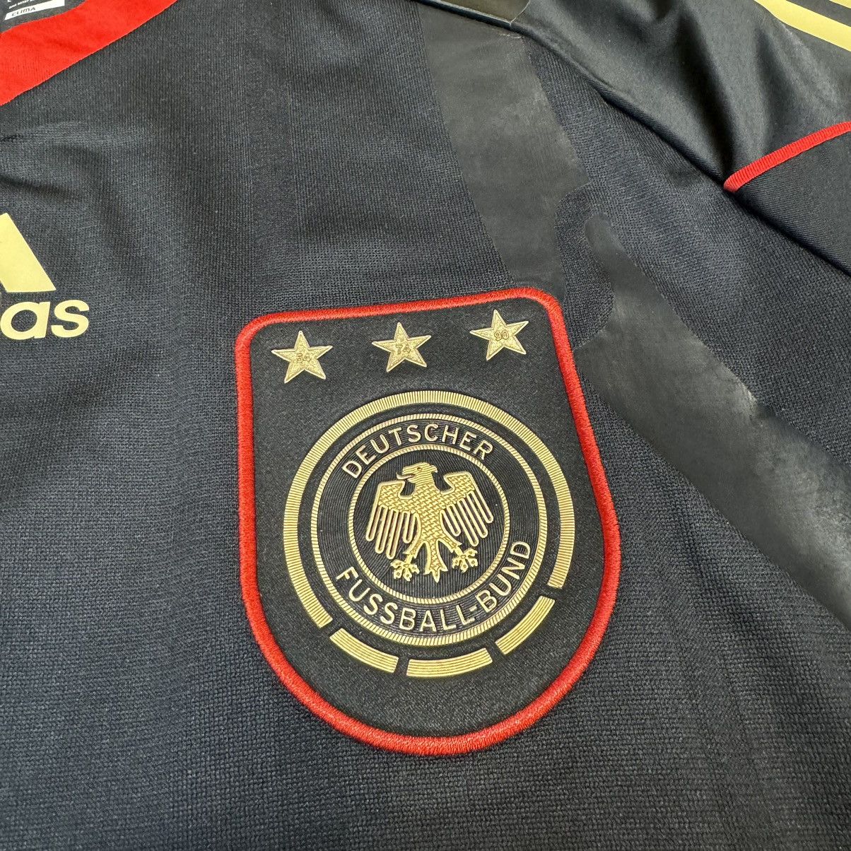 Adidas Germany 11/12 match issue/worn away shirt #8 Ozil Size US L / EU 52-54 / 3 - 6 Thumbnail