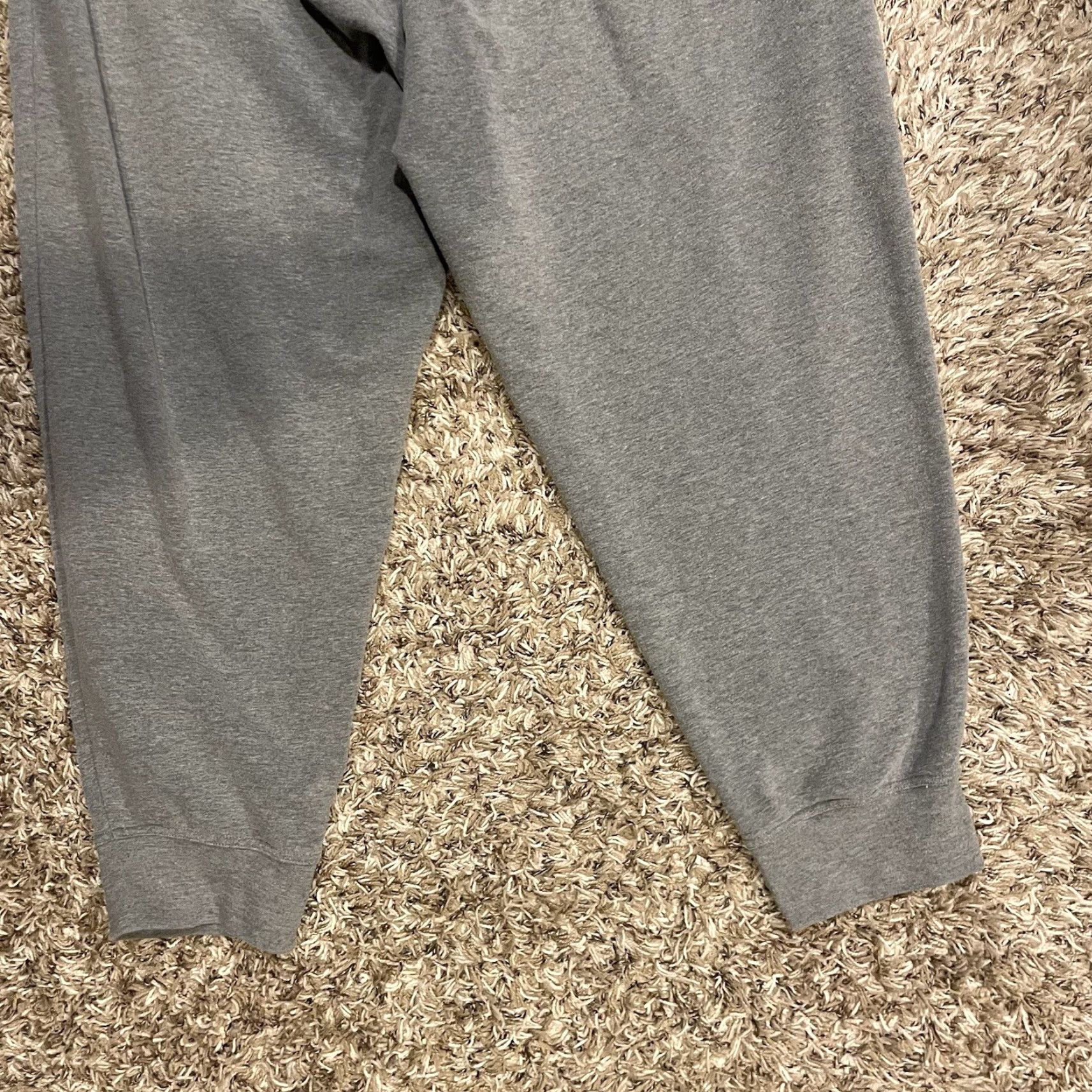 Nike Nike Dri-FIT Joggers Womens High-Waisted 2XL Grey Pants Casual Athleisure Long Inseam 27 in Pockets Drawstring Size 40" / US 18 - 6 Thumbnail