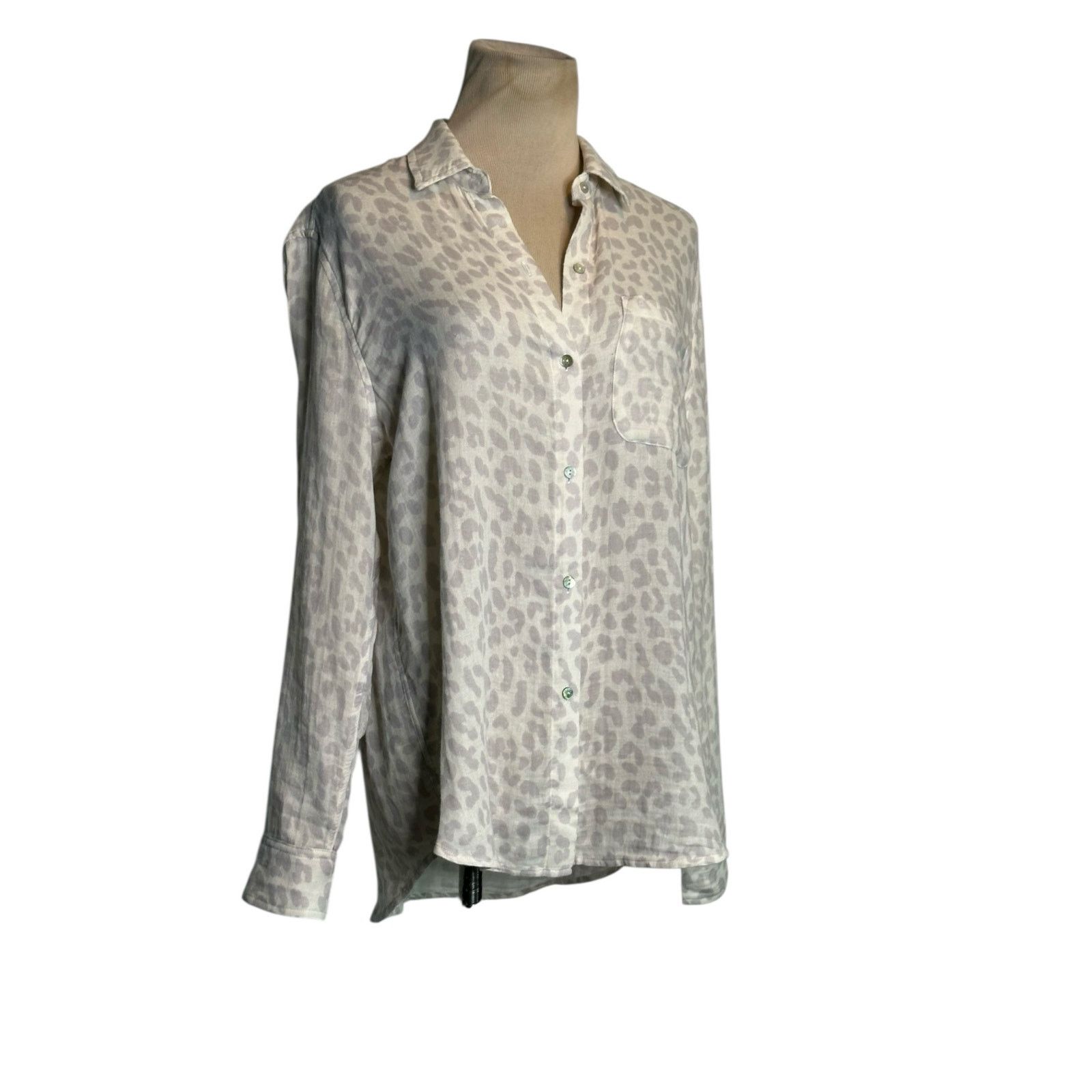 Rails Rails Ellis Grey Jaguar Button Front Shirt Tunic size Small Size S / US 4 / IT 40 - 16 Thumbnail