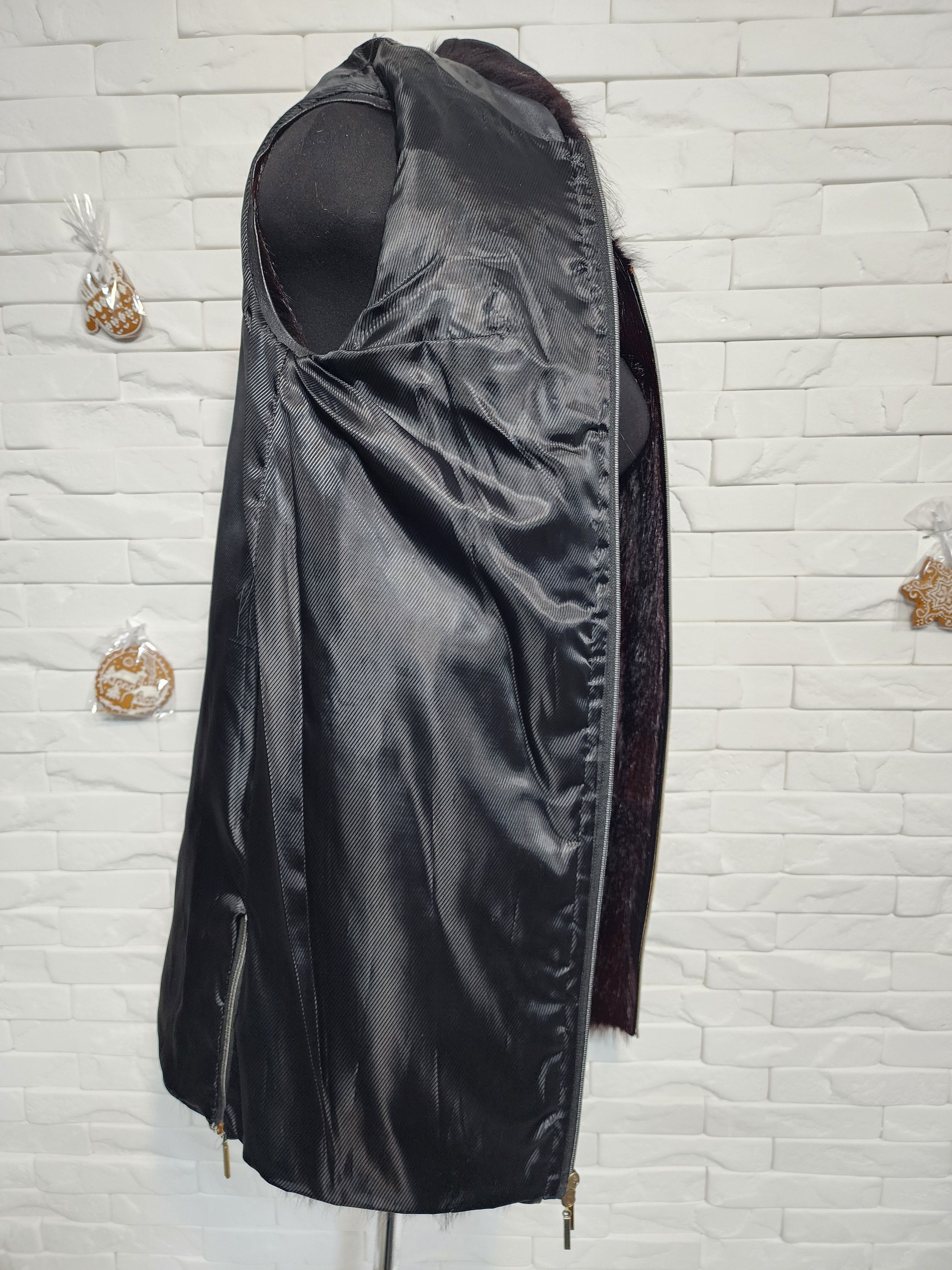 Furla Fur Vest: Brown Leather Trim, Metal Zipper Size XL / US 12-14 / IT 48-50 - 8 Thumbnail