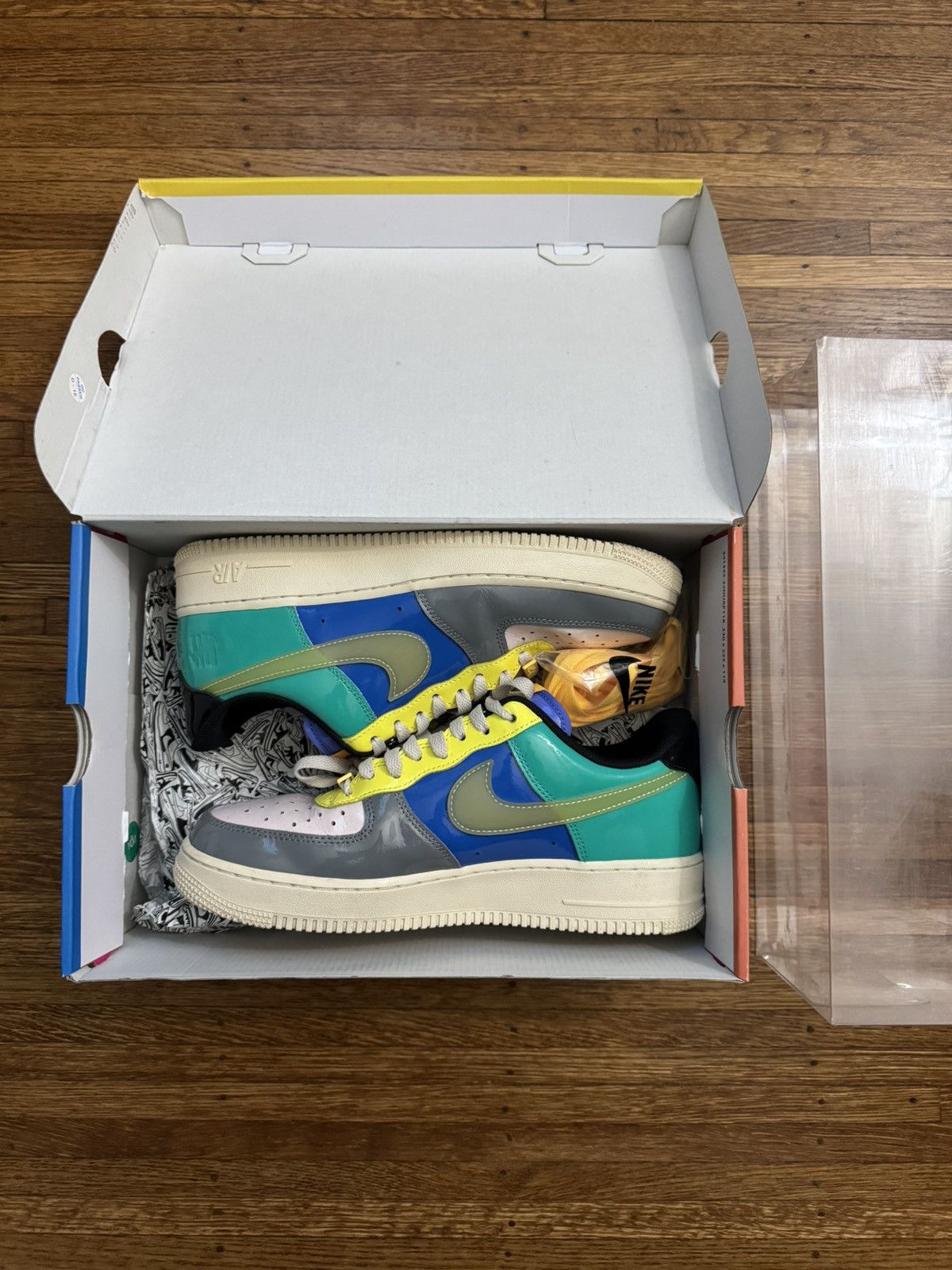 Nike × Undefeated Air Force 1 Topaz Gold Size US 9 / EU 42 - 1 Thumbnail
