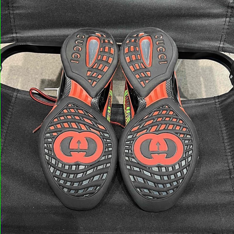 Gucci Gucci RUN Casual Lifestyle Sneakers for Men - Size US 9 / EU 42 - 3 Thumbnail