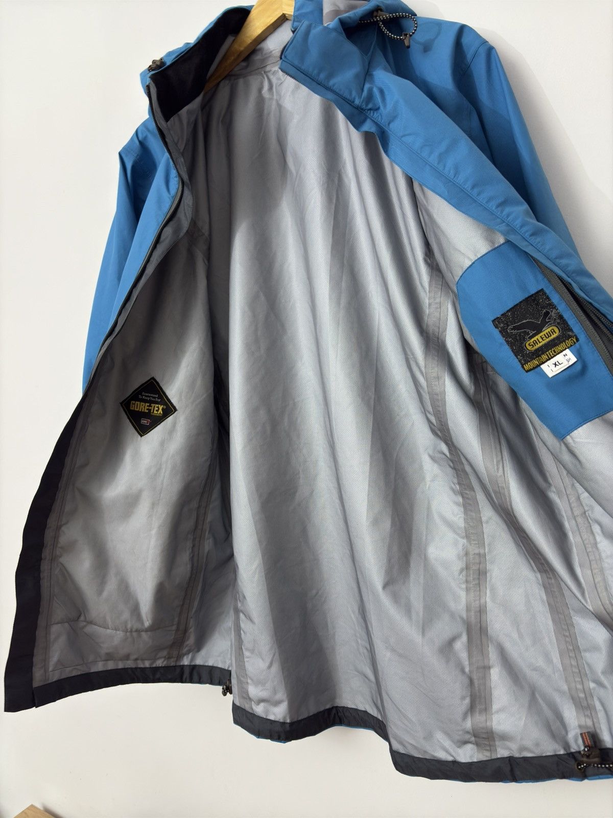 SALEWA Salewa GORE-TEX XCR Jacket – Size XL – New Size US XL / EU 56 / 4 - 10 Thumbnail