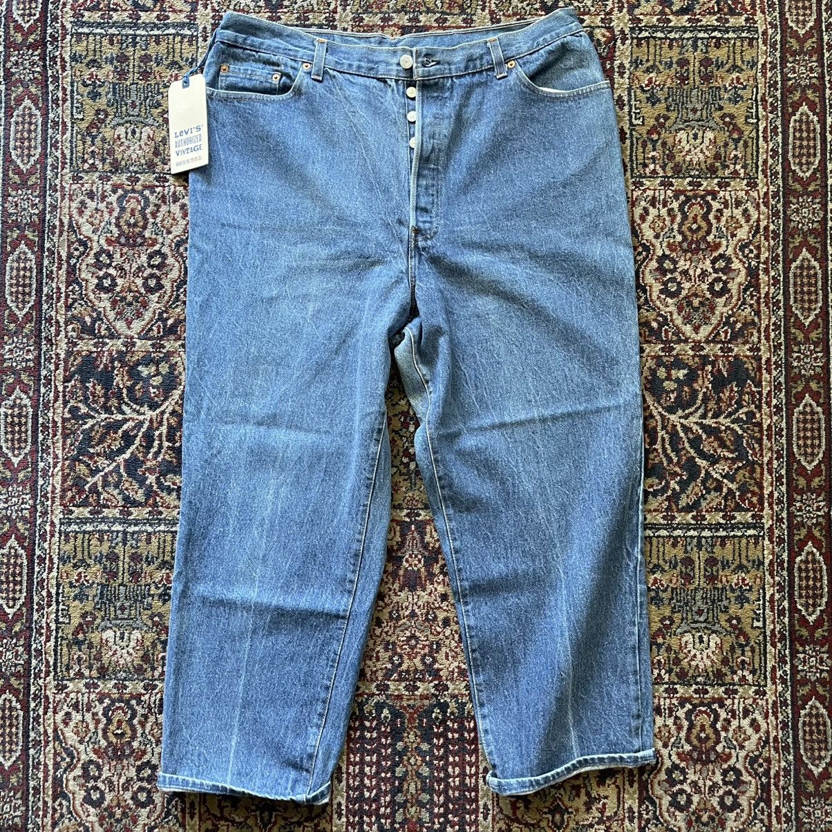 Levi's Vintage Clothing Authentic Authorized Vintage Levis 501 blue jeans size 38 Size US 38 / EU 54 - 2 Thumbnail