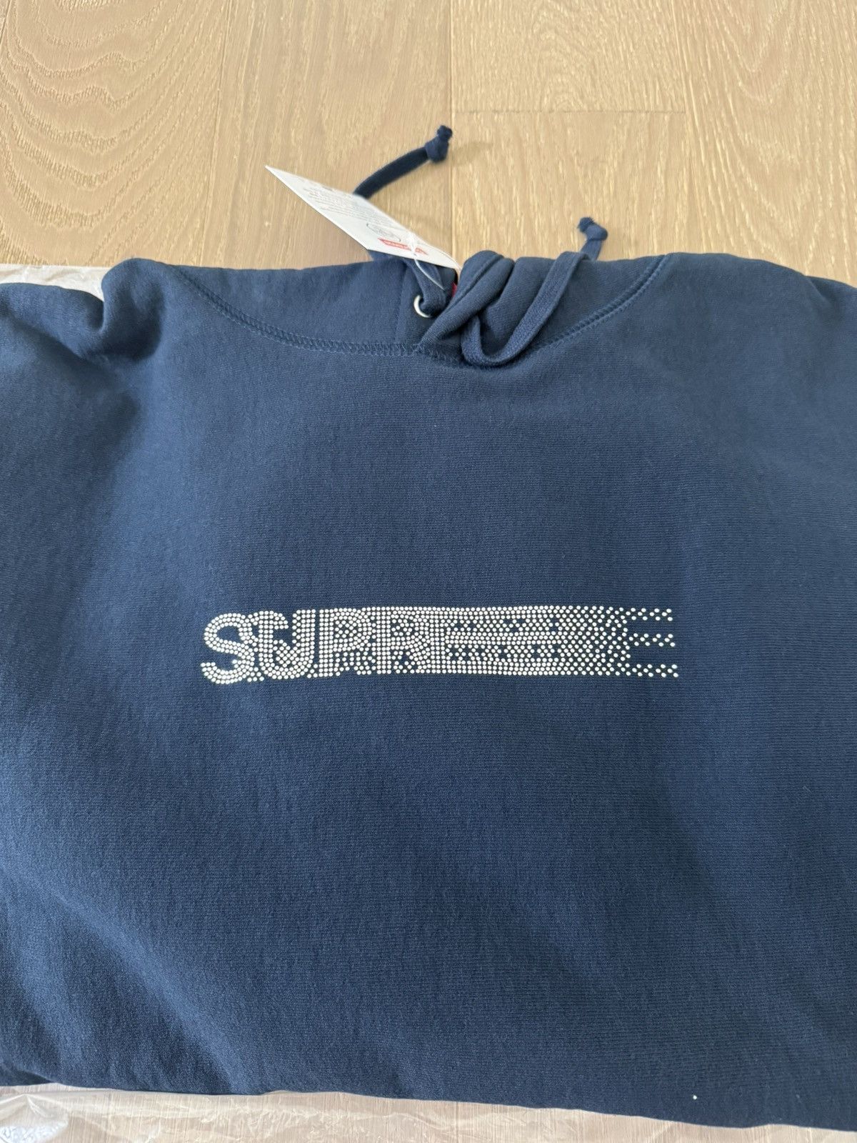 Supreme × Swarovski Supreme x Swarovski Motion Logo NAVY Hoodie FW25 L in Hand Size US L / EU 52-54 / 3 - 1 Thumbnail