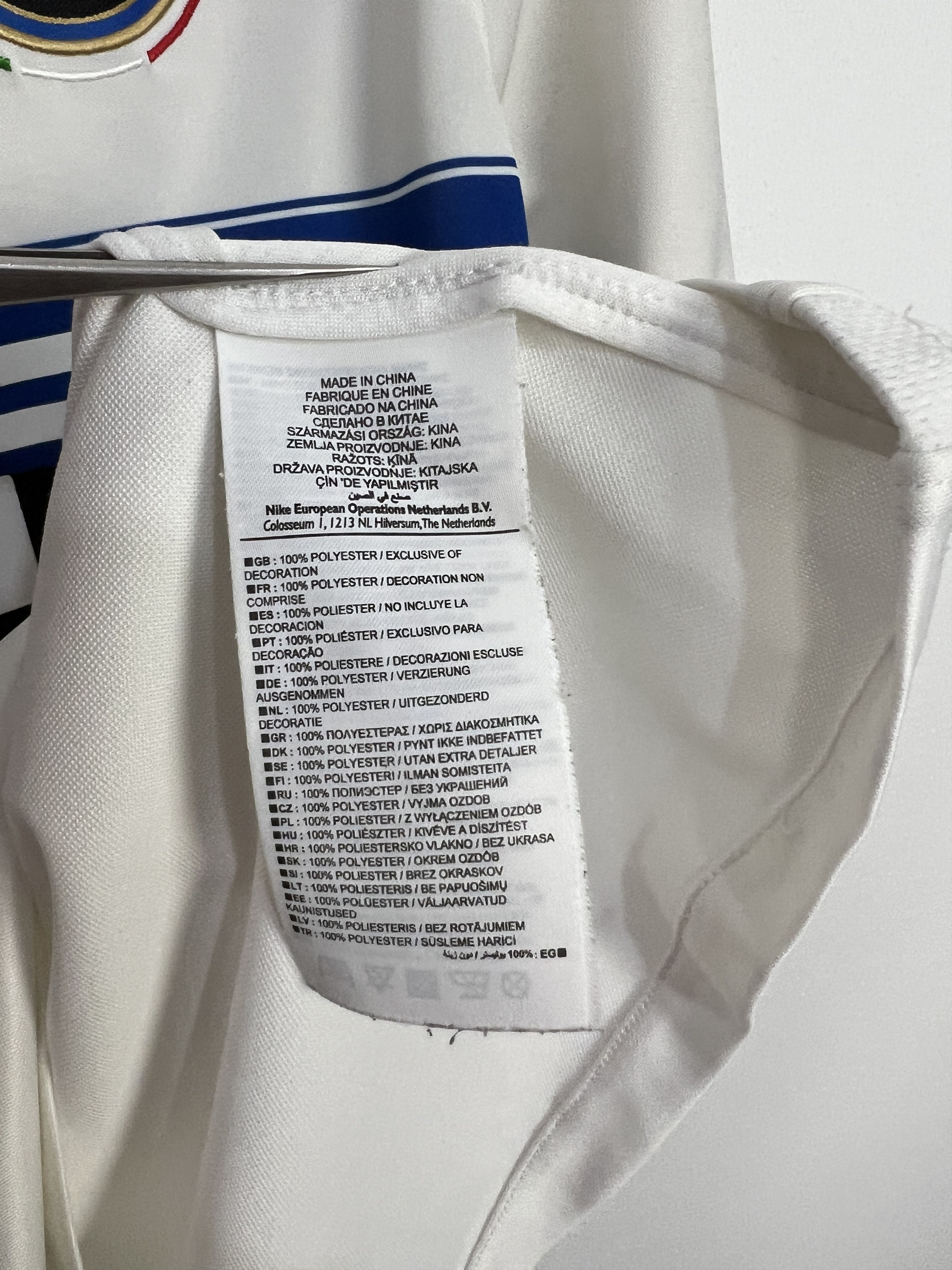 Nike Internazionale Away football shirt 2009 Soccer White Nike Size US M / EU 48-50 / 2 - 7 Thumbnail