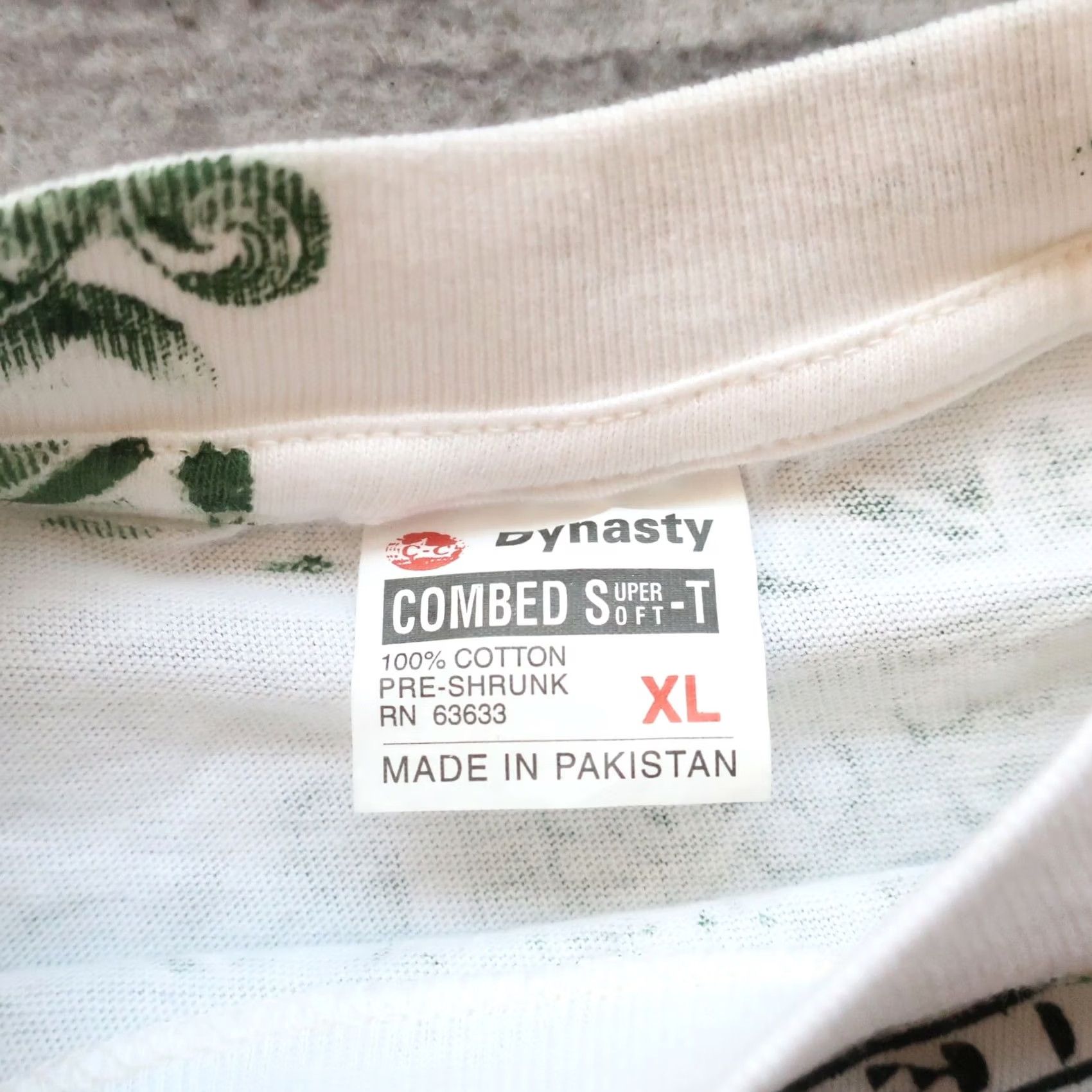 Vintage Vintage 100 Dollar Bill Benjamin Money All Over Print Tshirt Mens X-Large White Dynasty Tshirt Money Vintage 90s Theme Size US XL / EU 56 / 4 - 7 Thumbnail