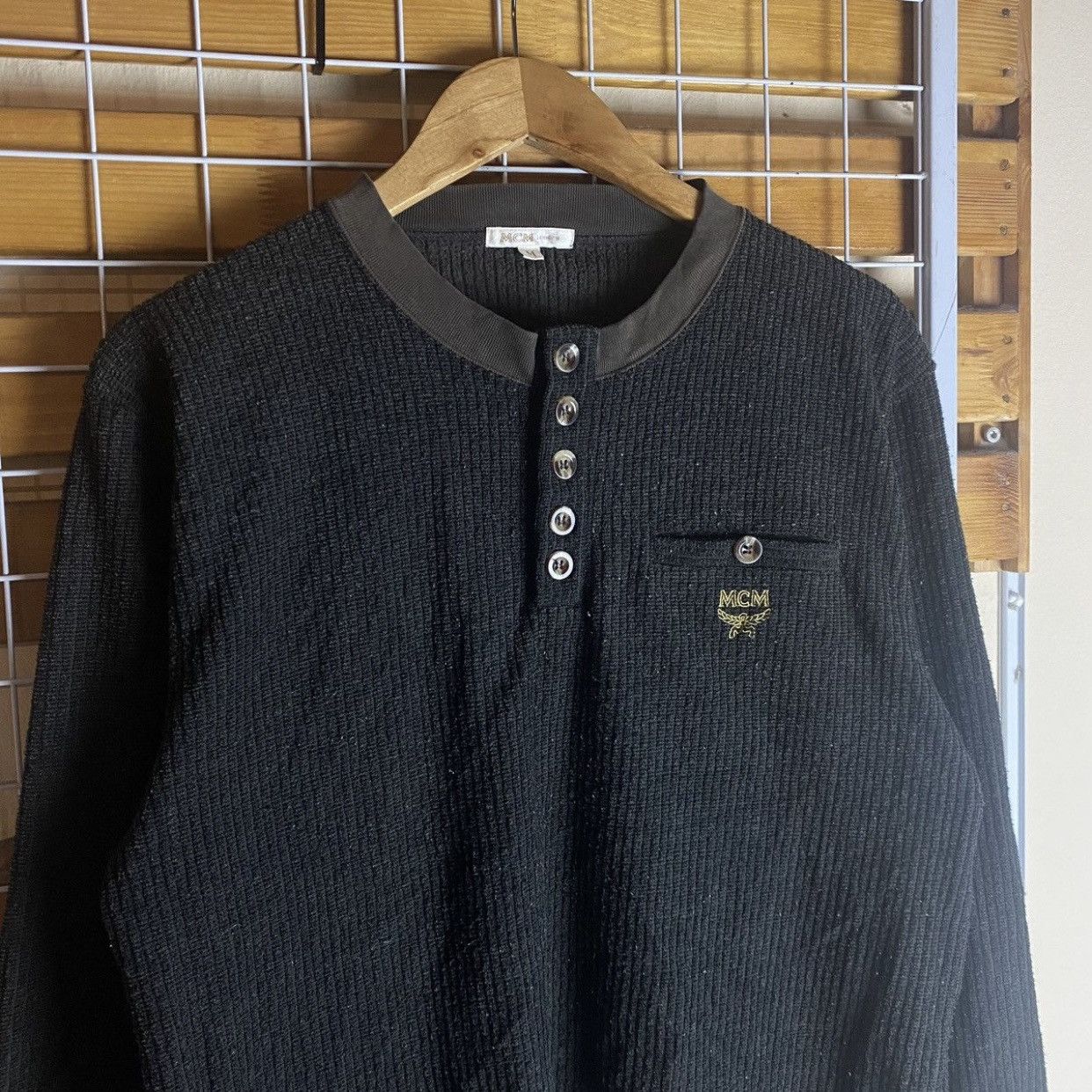 MCM Vintage MCM Logo Pocket Long Sleeve Henley Shirt Black Size US M / EU 48-50 / 2 - 3 Thumbnail