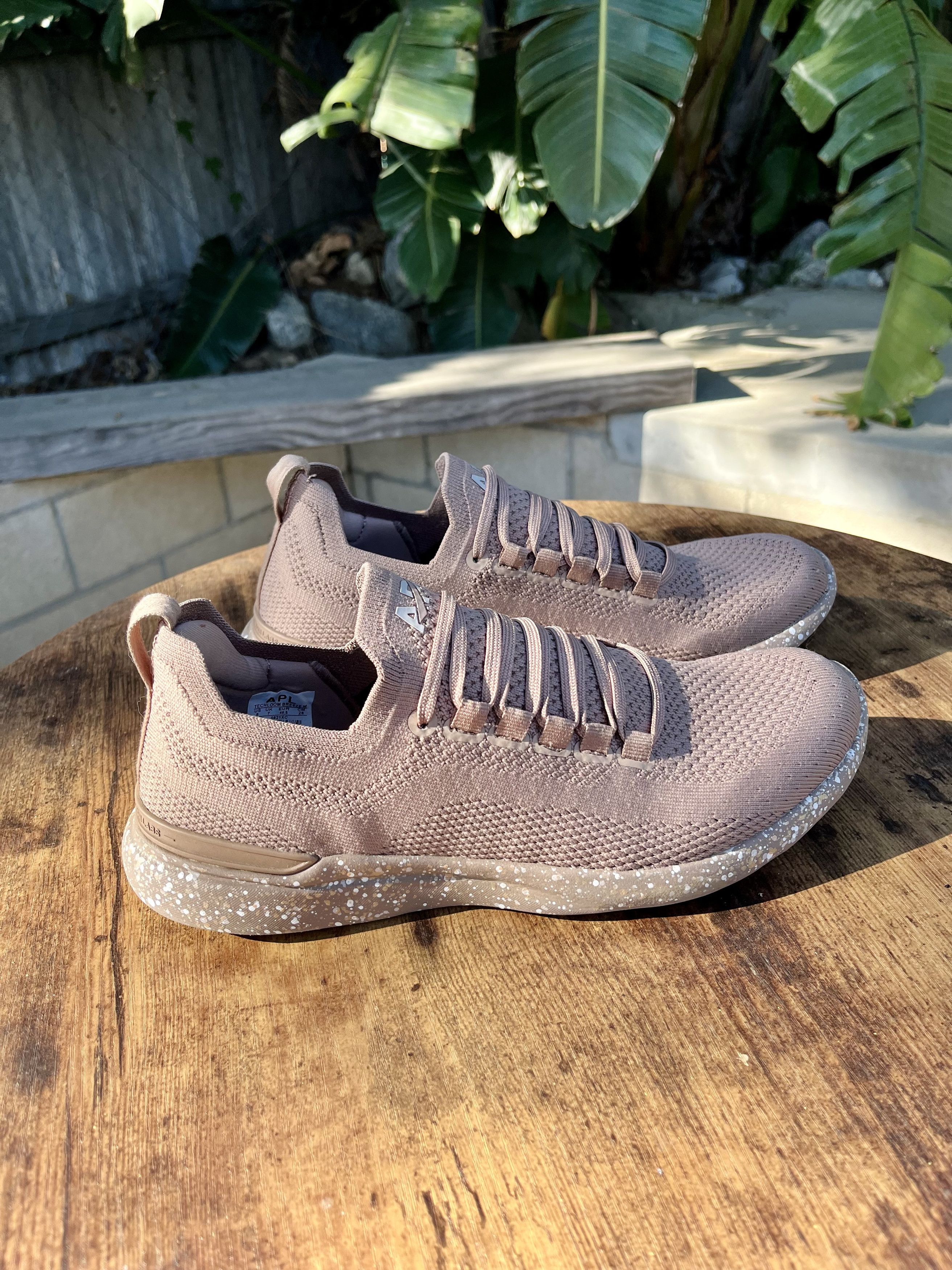 APL Techloom KnIt Sneaker Virtually New Size US 8 / EU 41 - 1 Thumbnail
