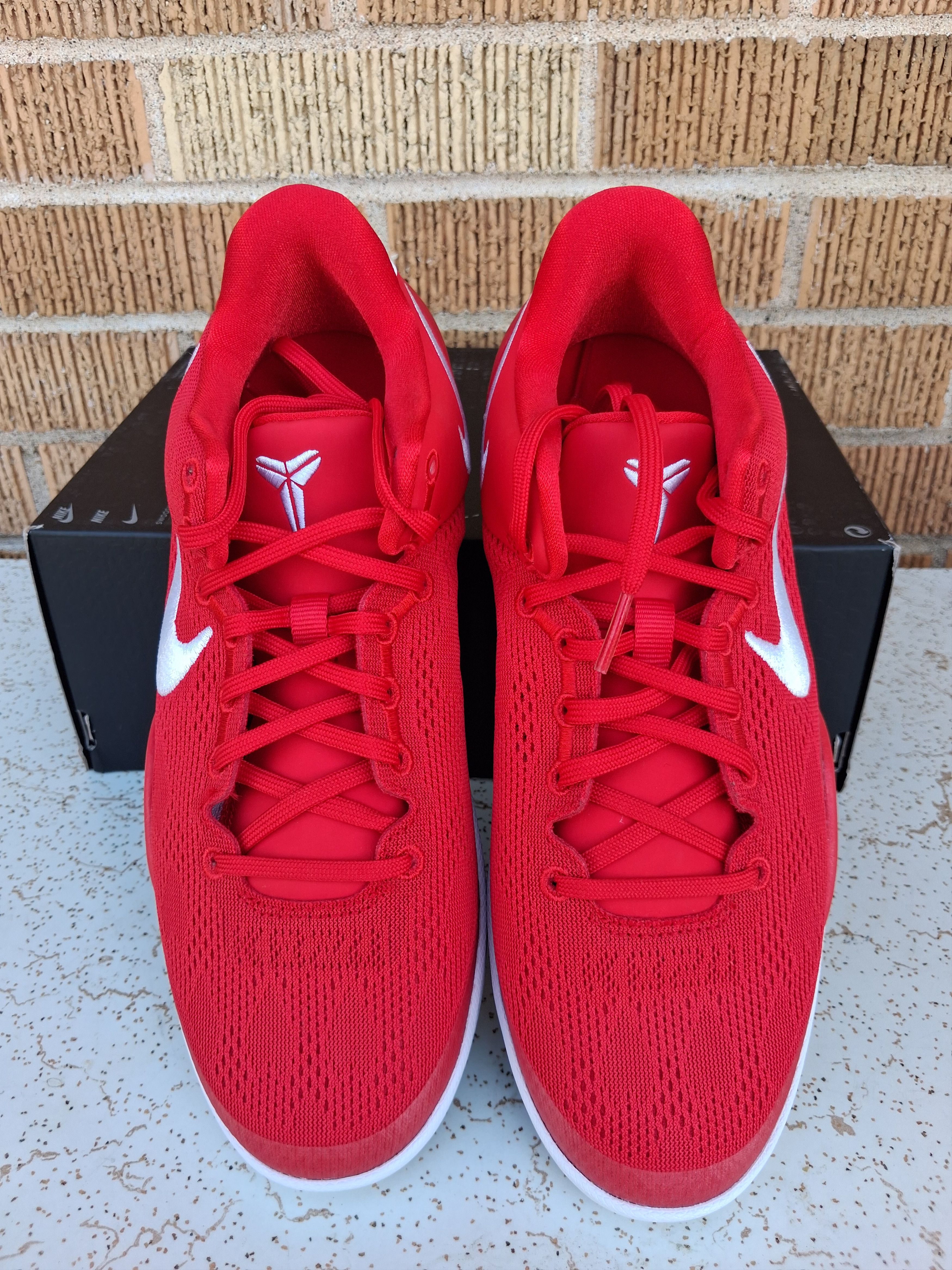 Nike Brand new Kobe 8 Size 6Y women's 7.5 Size US 6 / IT 36 - 4 Thumbnail