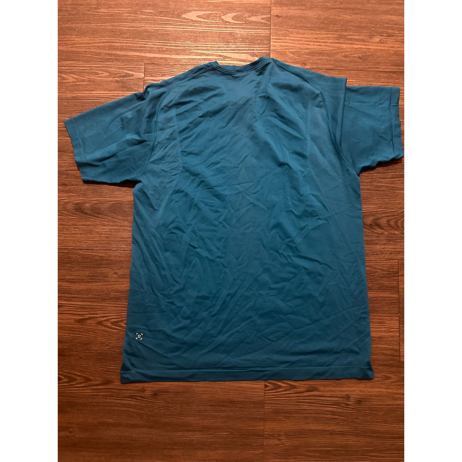 Lululemon Lululemon mens vent tech short sleeve tee XL Size US XL / EU 56 / 4 - 3 Thumbnail