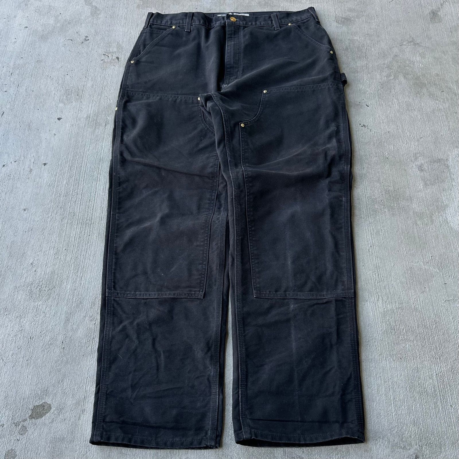 Vintage Y2K Carhartt black double knee work carpenter pants