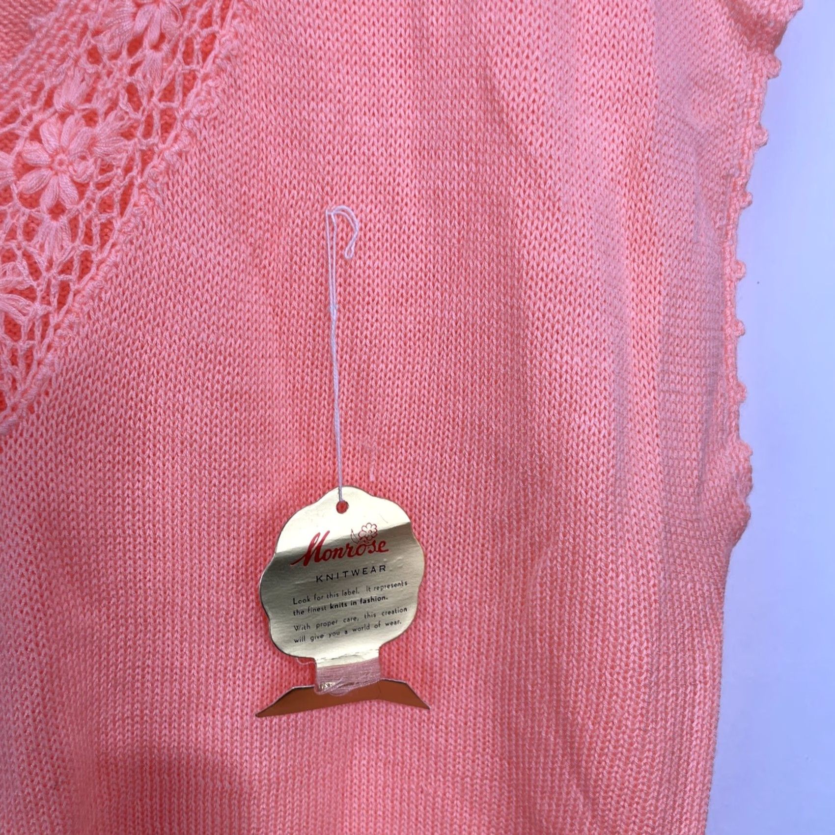 Vintage VINTAGE Lane Bryant Monrose Knitwear Sleeveless Vest Top Medium Peach Crochet V-Neck Tank Womens Size M / US 6-8 / IT 42-44 - 7 Thumbnail