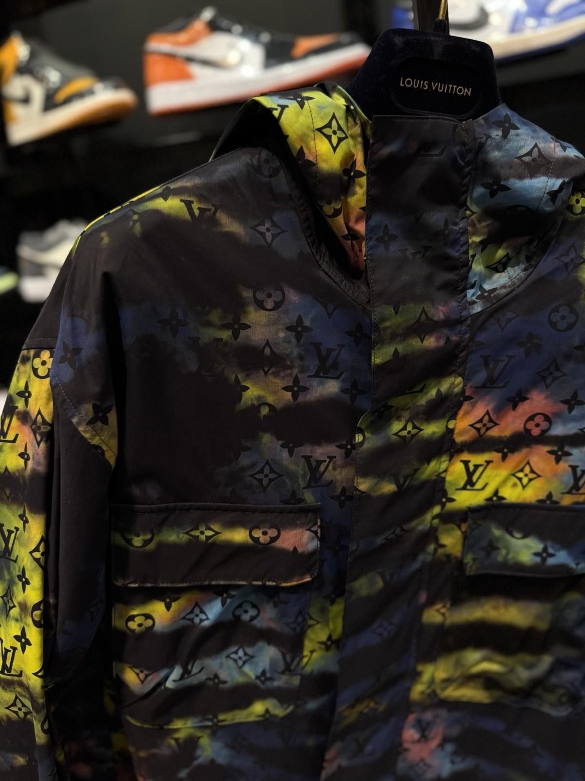 Louis Vuitton Louis Vuitton Monogram Reversible Windbreaker $3300 (48) Size US L / EU 52-54 / 3 - 8 Thumbnail