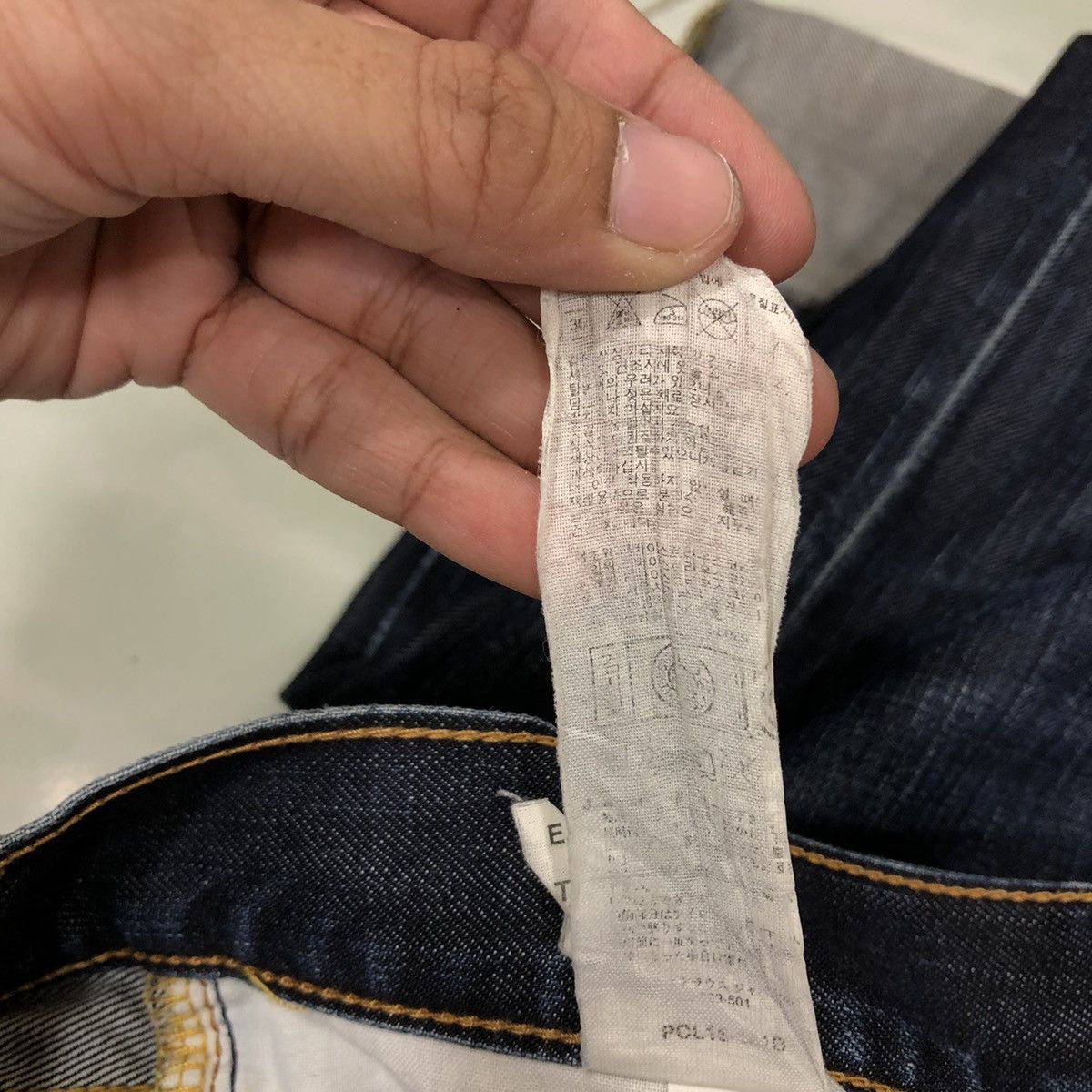 Levi's 🔥90’s Vintage Levi’s Denim Jeans Straight Cut Size US 32 / EU 48 - 19 Thumbnail