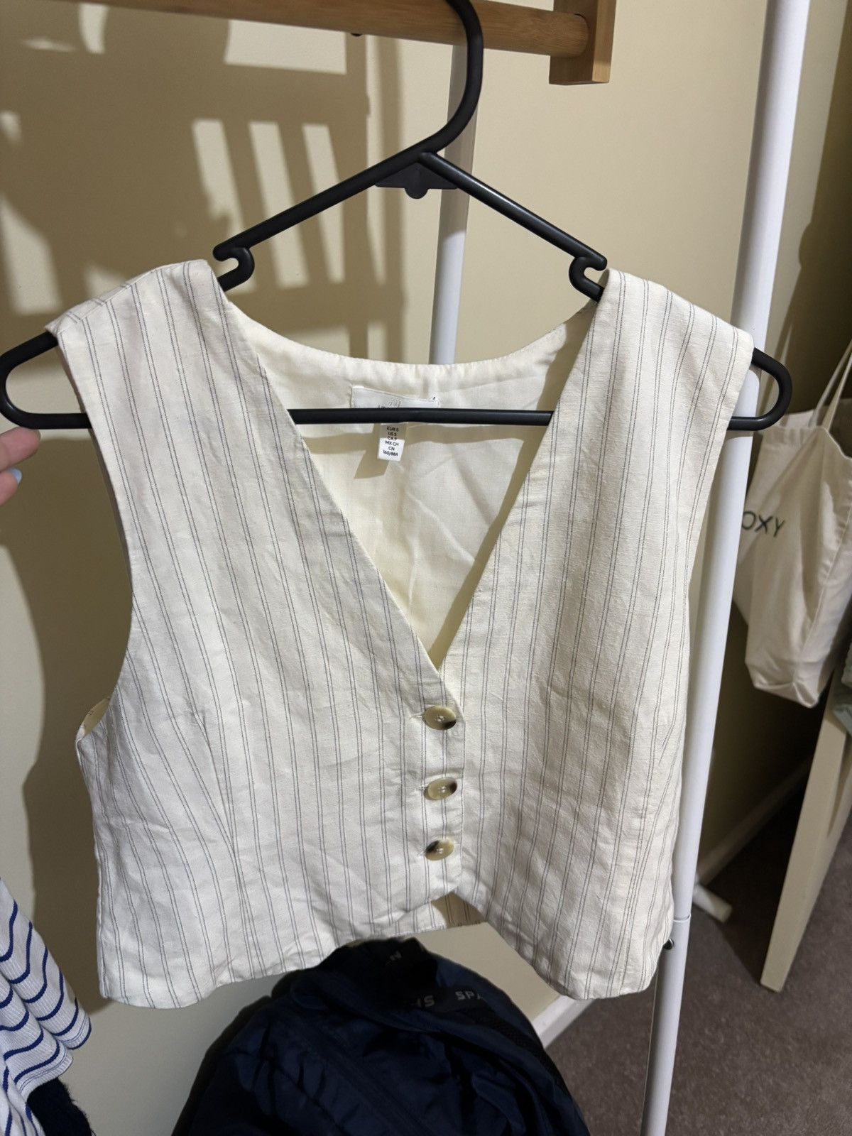 H&M White & Black Striped Button Up Vest Size S / US 4 / IT 40 - 2 Thumbnail