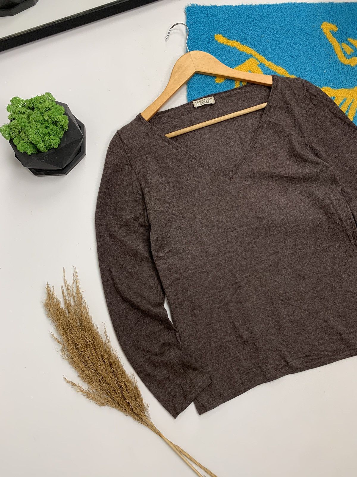 Brunello Cucinelli × Vintage Vintage Brunello Cucinelli Cashmere V-neck Jumper Sweater Size S / US 4 / IT 40 - 6 Thumbnail