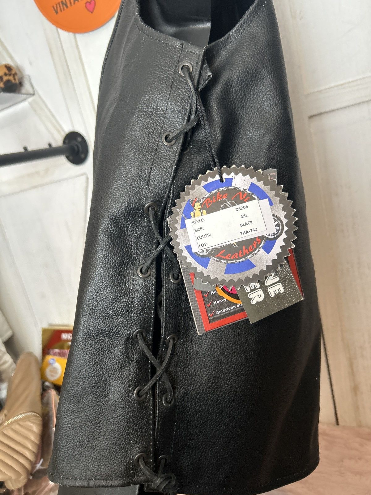 Other Women’s Genuine Leather Motorcycle Vest – Bike Leathers NWT Size 4XL / US 24-26 - 3 Thumbnail