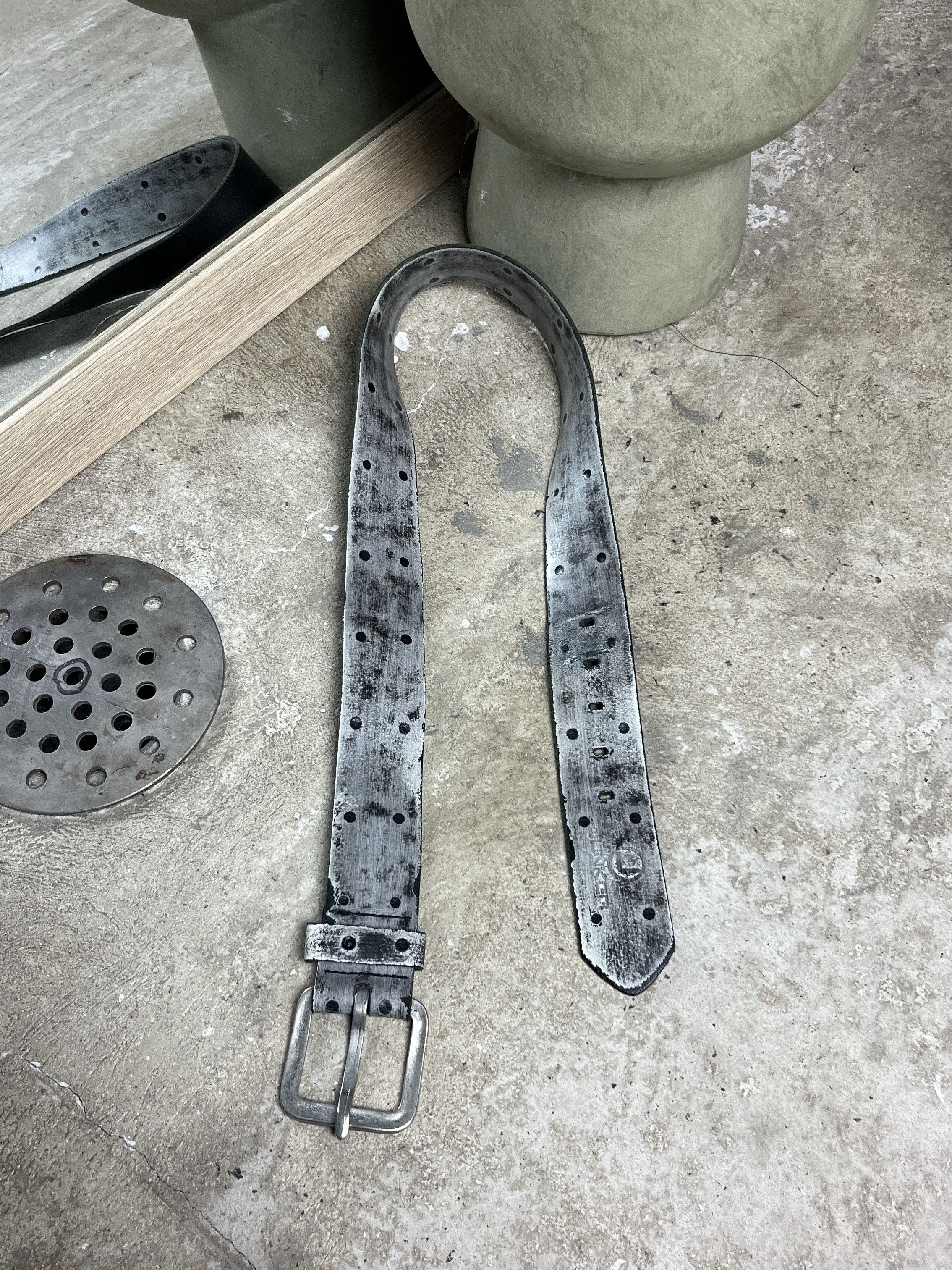 Other GREY PERFORATED LEATHER BELT - № 4522 Size ONE SIZE - 6 Thumbnail