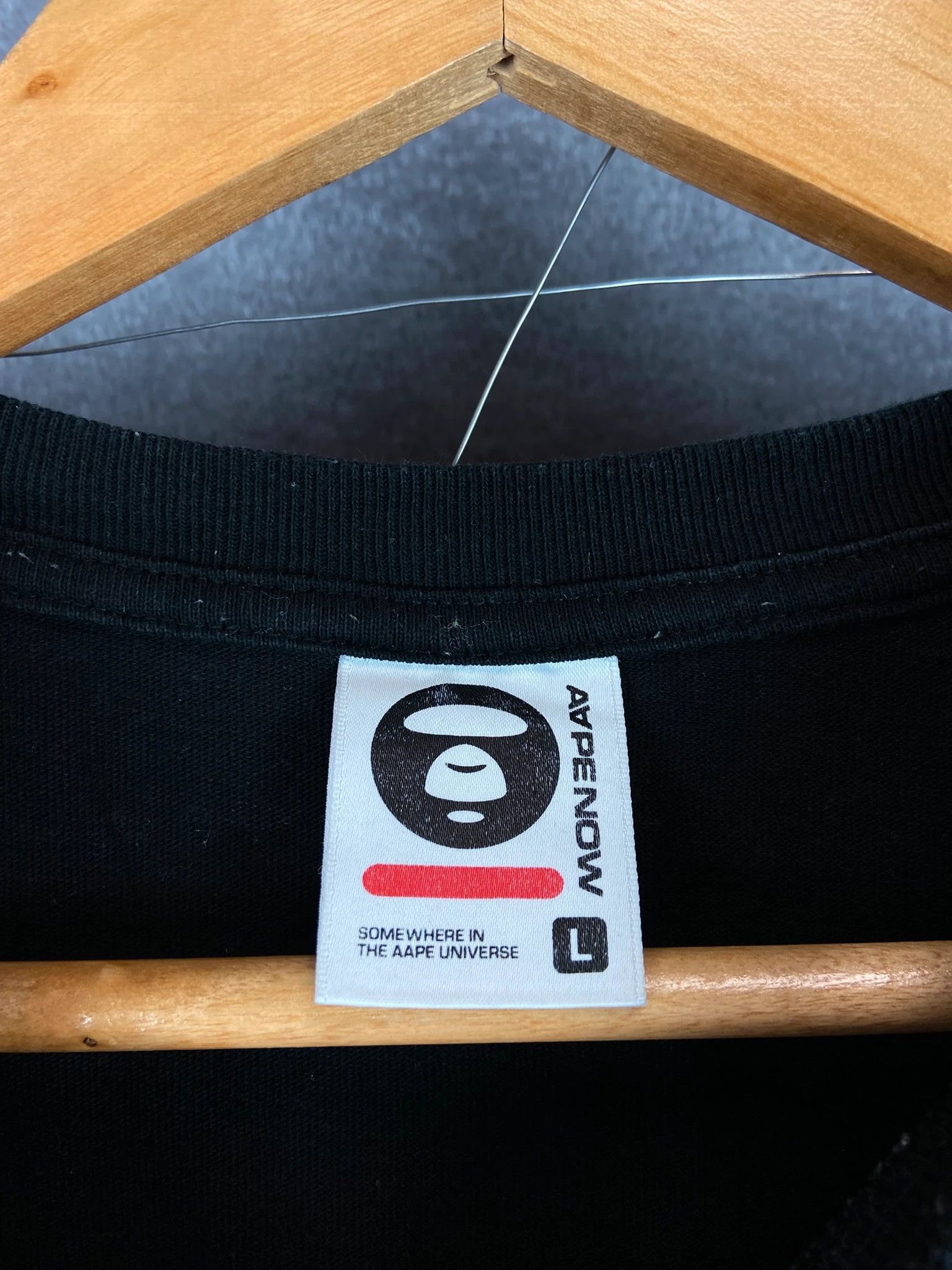 Aape AApe Black Logo Patch Tee – Streetwear Staple L Size US L / EU 52-54 / 3 - 6 Thumbnail
