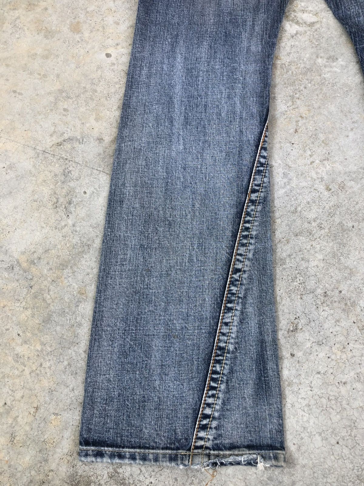 If Six Was Nine Semantic Design Flared Jeans Snake Skin Distressed Jeans Size US 30 / EU 46 - 11 Thumbnail