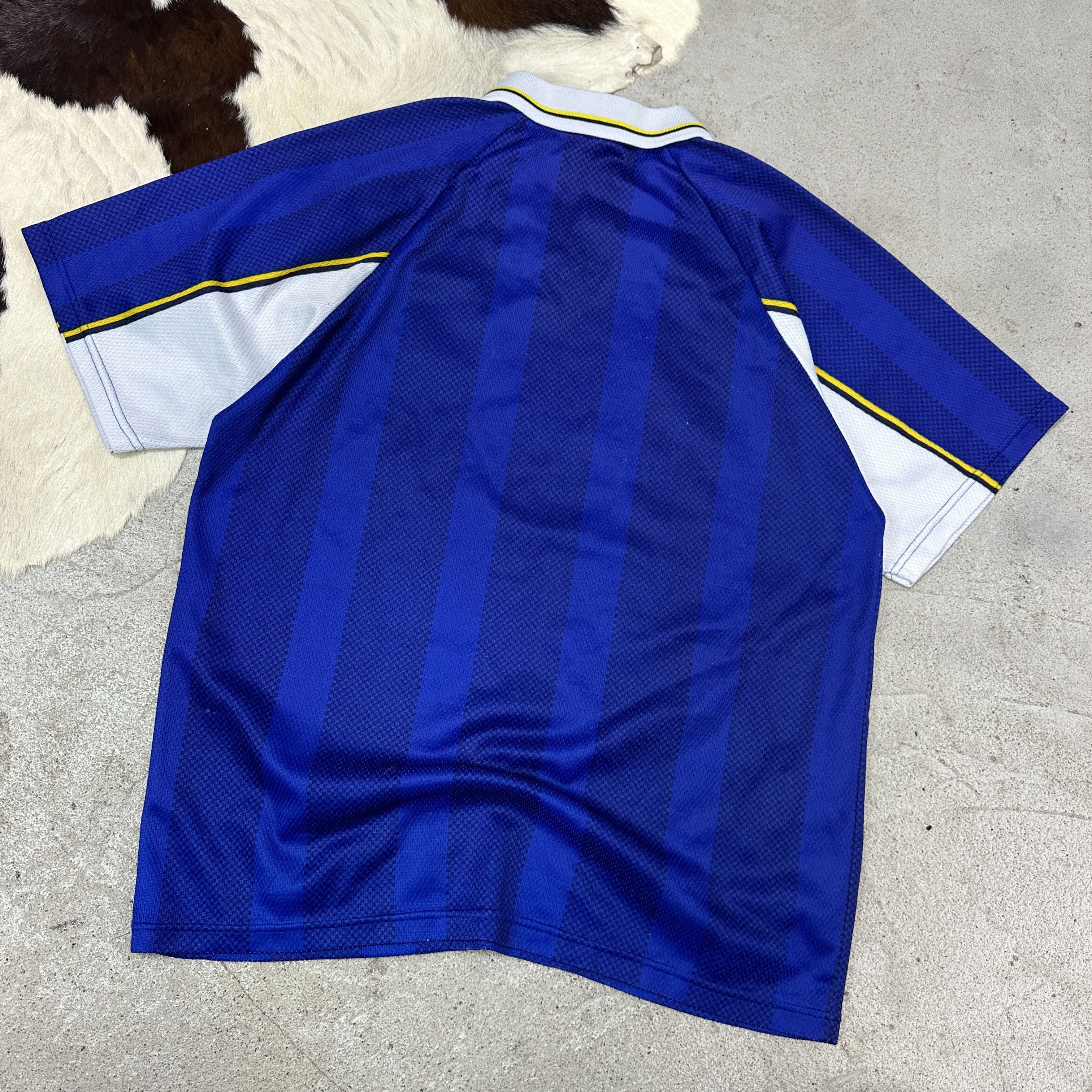 Chelsea Soccer Vintage Sporty Streetwear Repro Chelsea Jersey Y2K Size US M / EU 48-50 / 2 - 7 Thumbnail