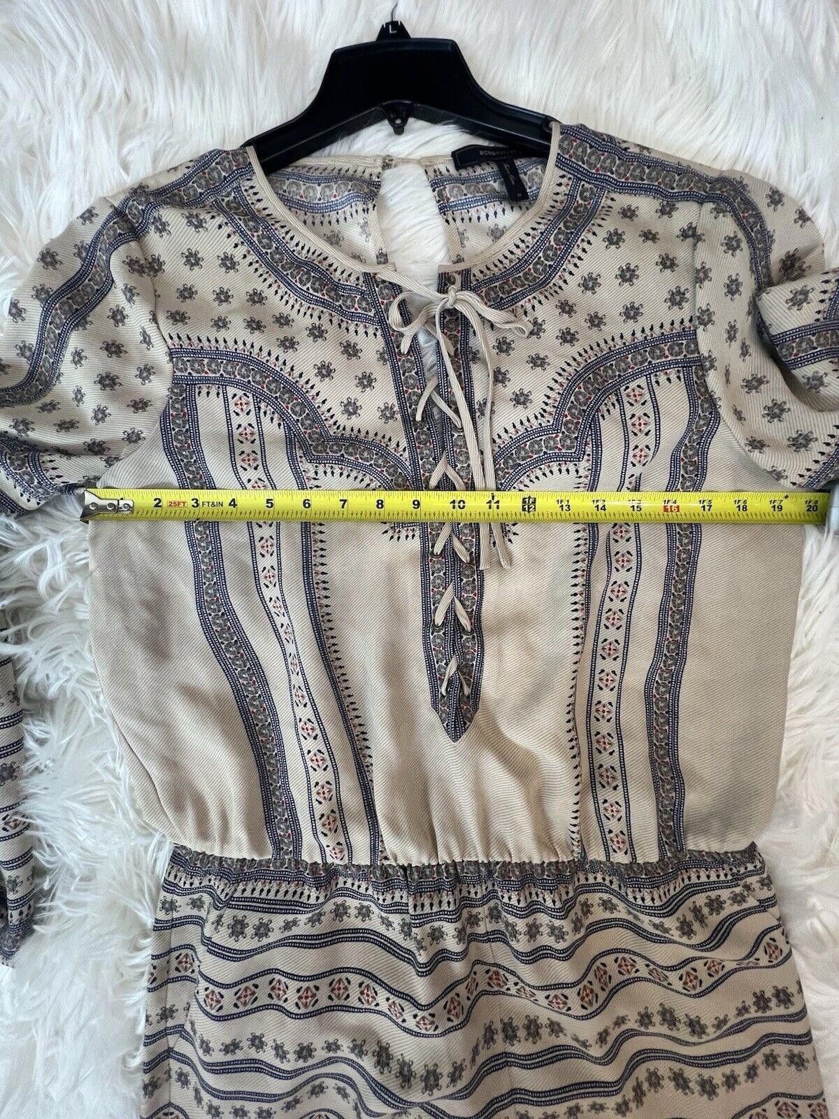 Bcbgmaxazria BCBGMAXAZRIA Nancie Medallion Print Romper Size Medium Size 32" / US 10 / IT 46 - 7 Thumbnail