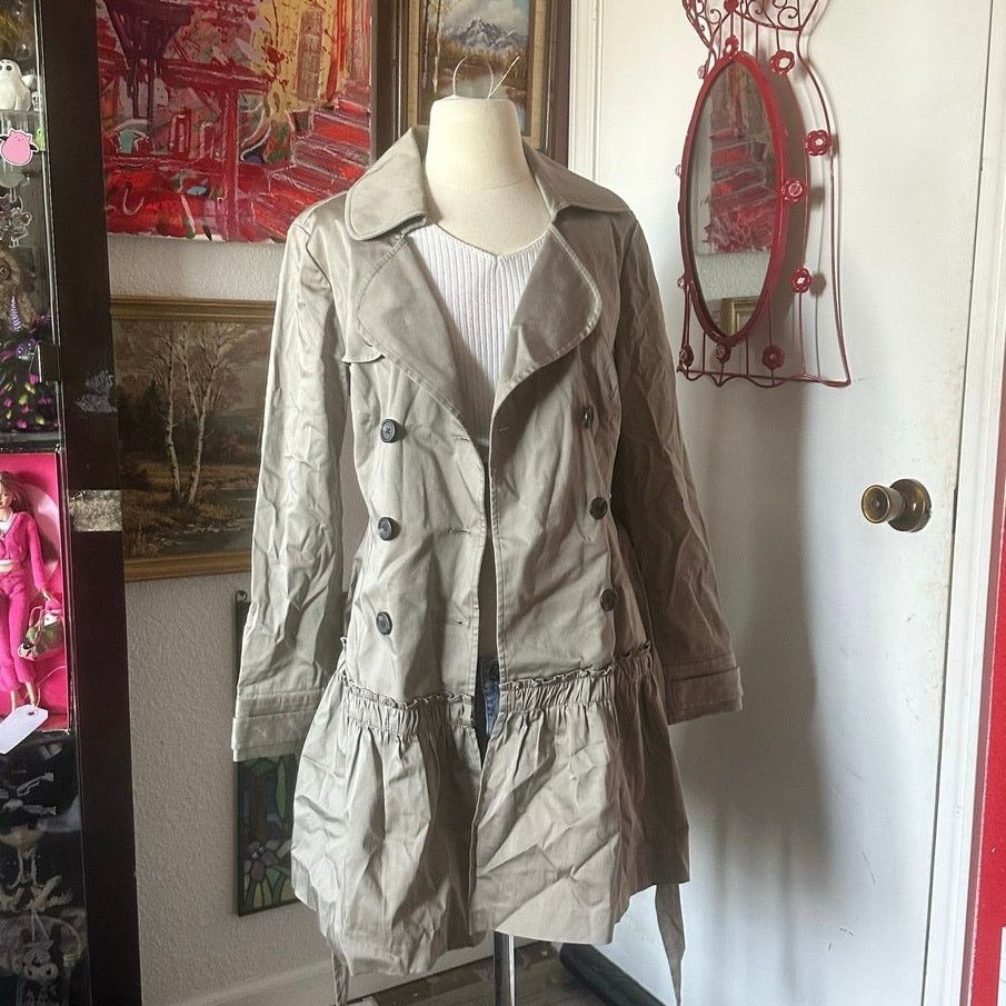 Other elle gray beige trenchcoat jacket, button up skirt detail Size M / US 6-8 / IT 42-44 - 1 Thumbnail