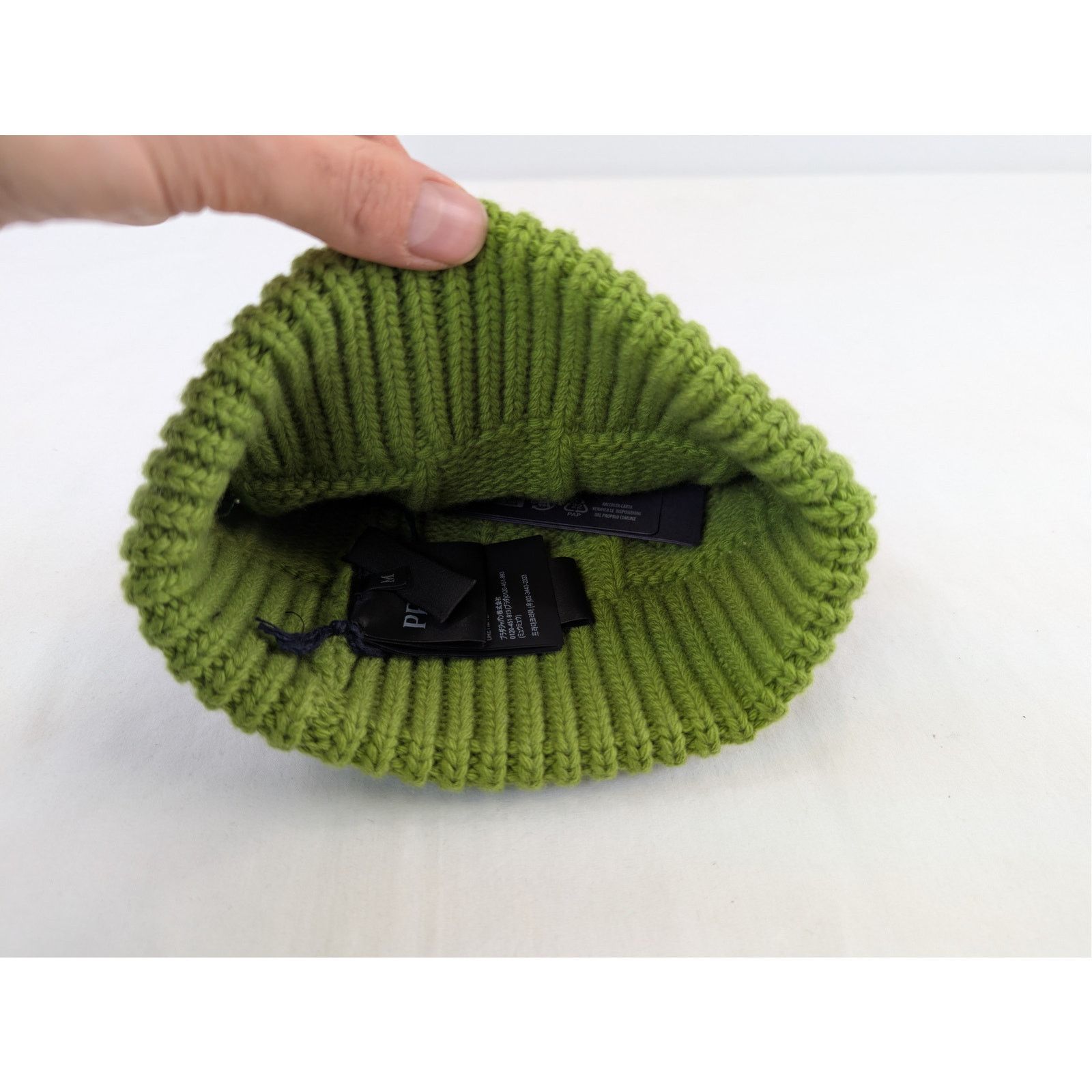 Prada o1rshd1 Size: L / Beanie Cap / Hat in Green Size ONE SIZE - 7 Thumbnail