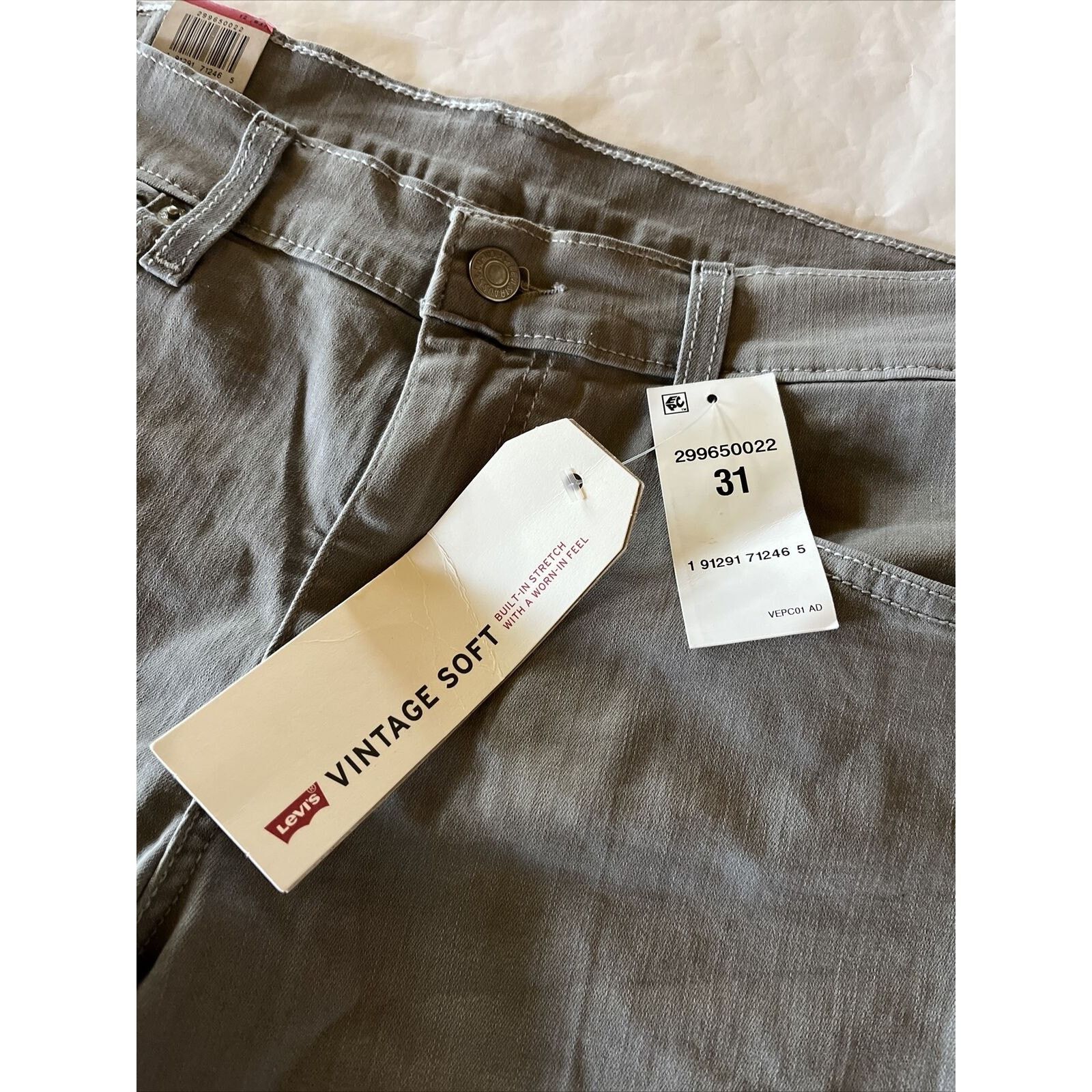 Levi's Levi's Jean Shorts Mens 31 Gray Mid Length Denim Chino NWT Size US 31 - 2 Thumbnail